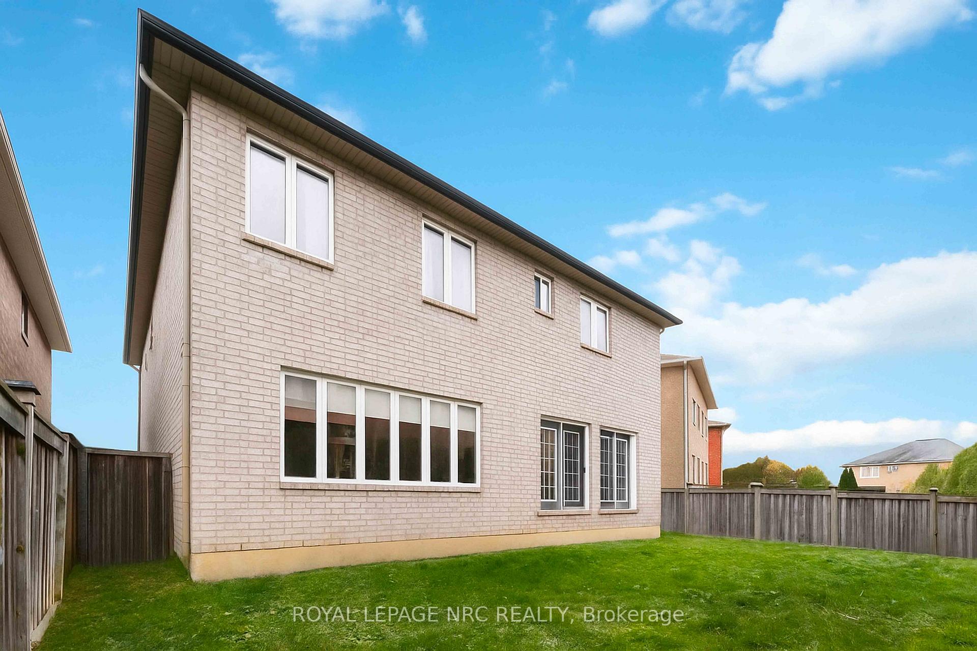 Photo 26 of 132 Oleary Drive, Hamilton, Meadowlands — HOMEH