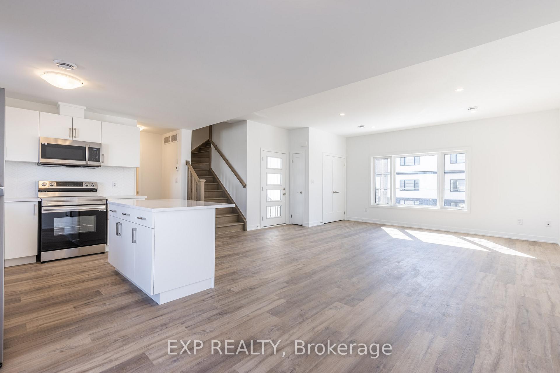 Photo 3 of Unit 821, 4263 Fourth Avenue, Niagara Falls, Downtown — HOMEH