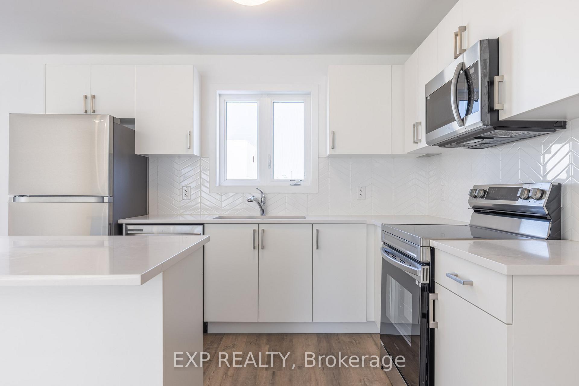 Photo 8 of Unit 821, 4263 Fourth Avenue, Niagara Falls, Downtown — HOMEH