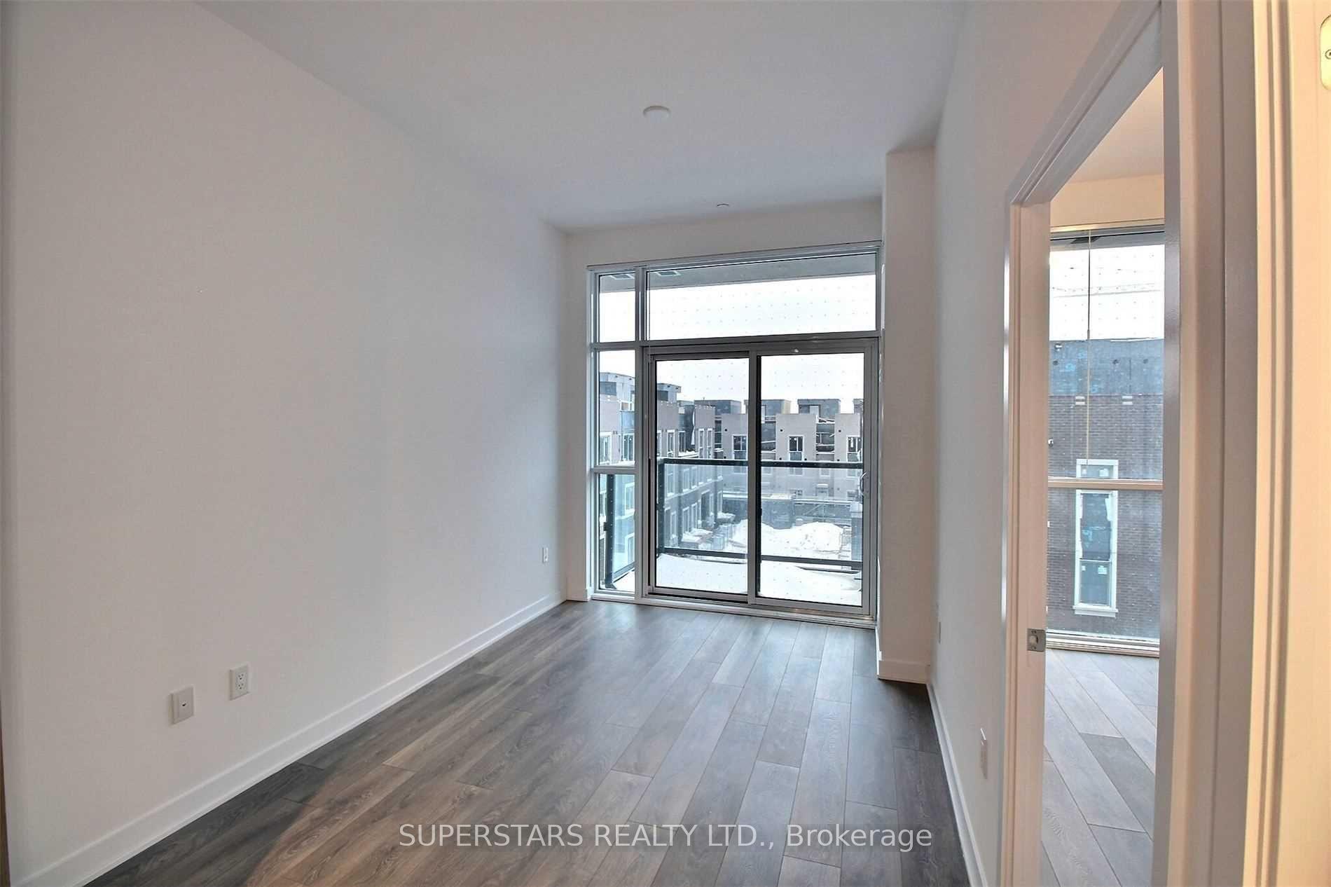 Photo 5 of Unit 303, 38 Honeycrisp Crescent, Vaughan, Vaughan Corporate Centre — HOMEH