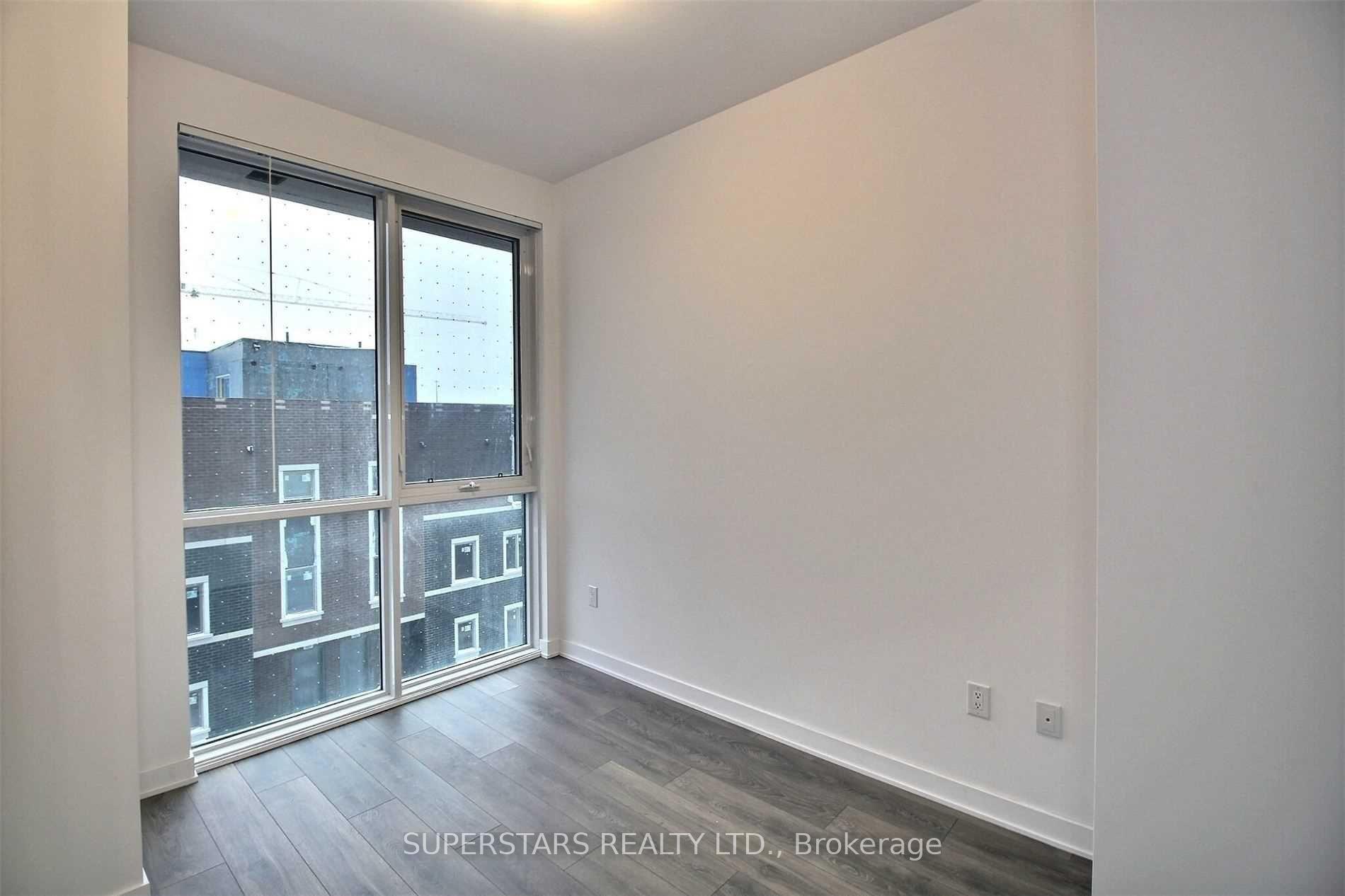 Photo 10 of Unit 303, 38 Honeycrisp Crescent, Vaughan, Vaughan Corporate Centre — HOMEH