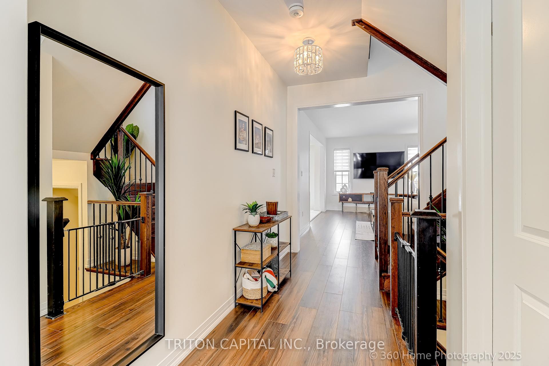 Photo 2 of 139 Casserley Crescent, New Tecumseth, Tottenham — HOMEH