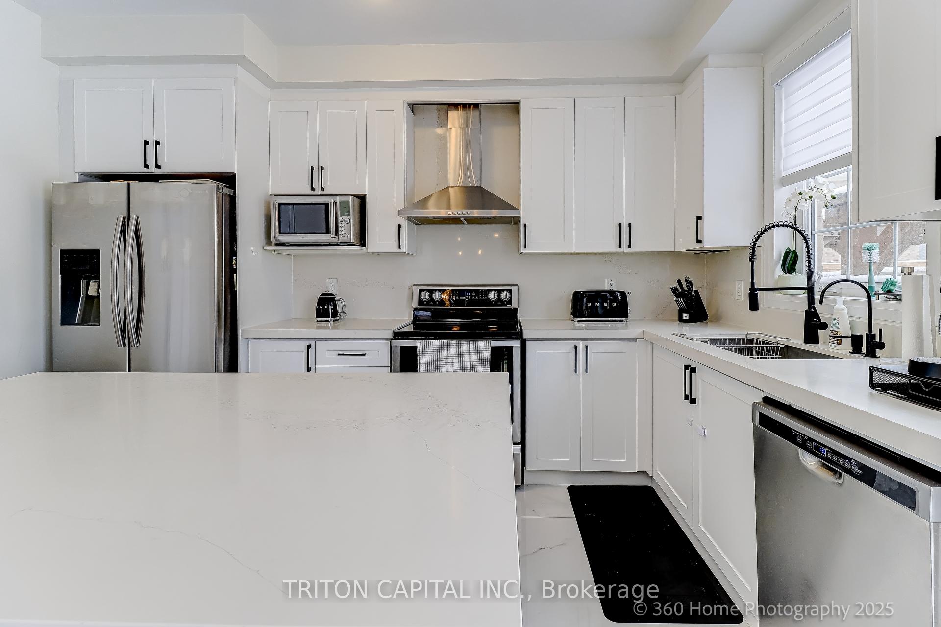 Photo 24 of 139 Casserley Crescent, New Tecumseth, Tottenham — HOMEH