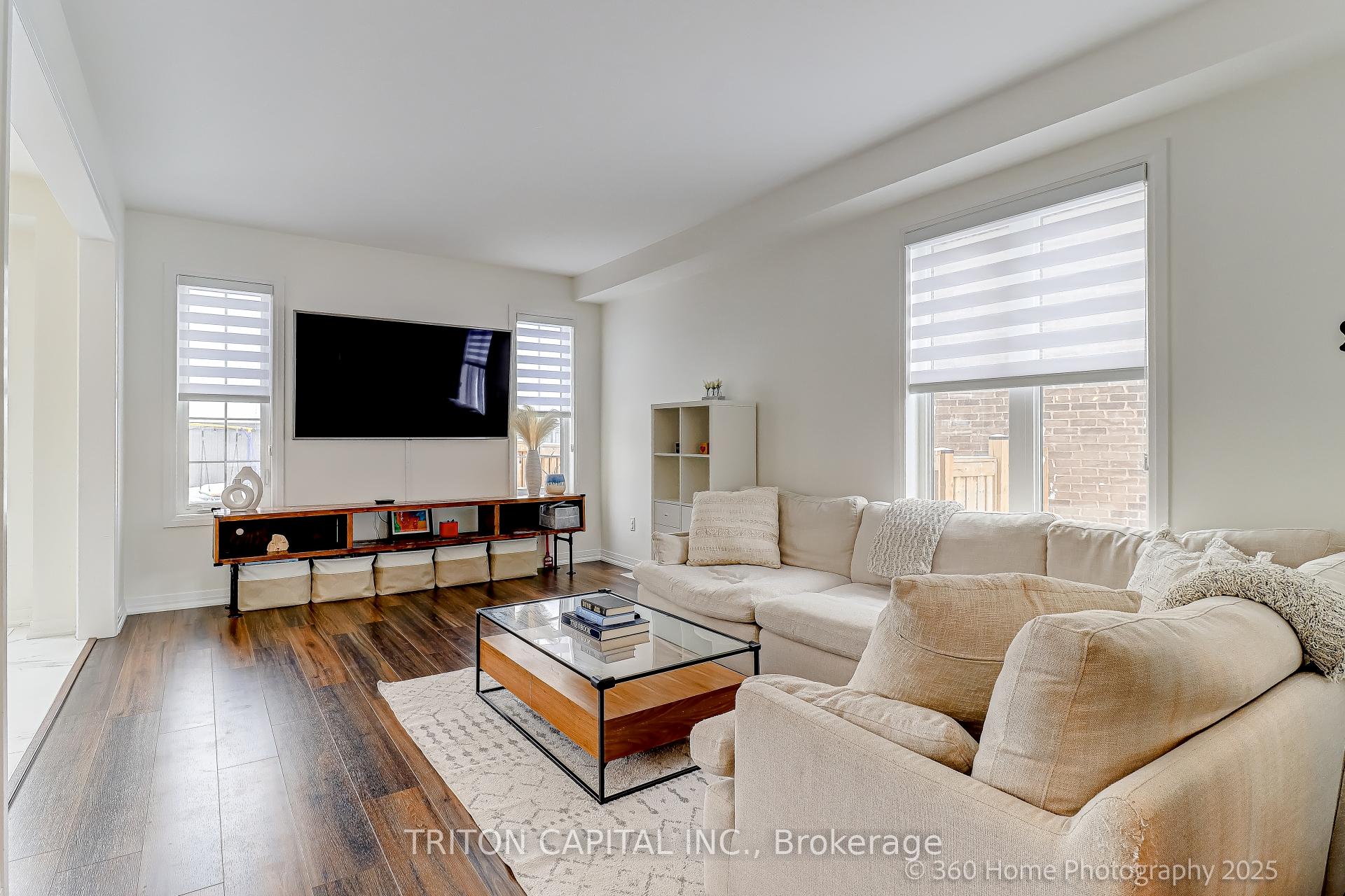 Photo 10 of 139 Casserley Crescent, New Tecumseth, Tottenham — HOMEH