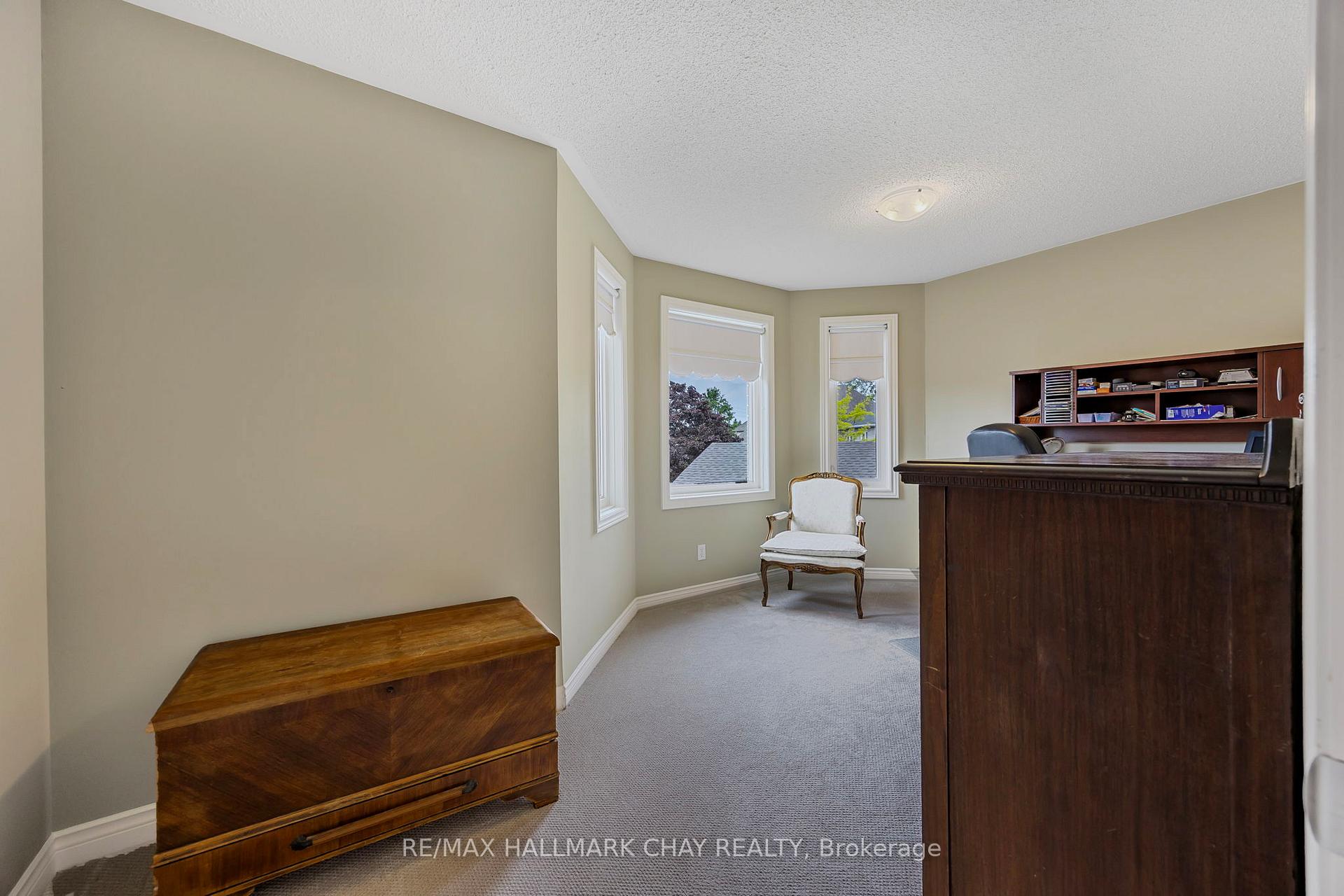 Photo 17 of 7 Maw Court, Barrie, Northwest — HOMEH