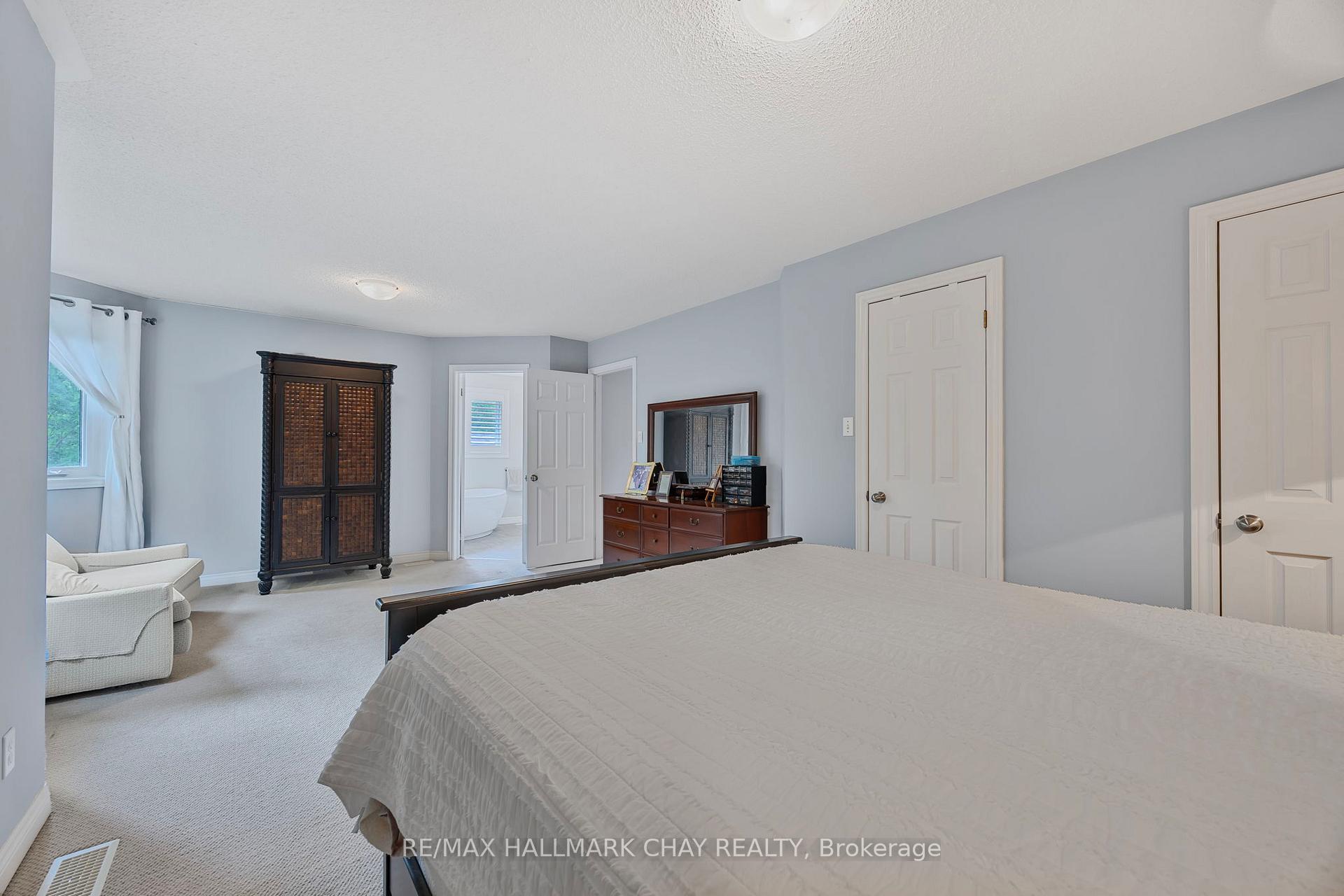 Photo 29 of 7 Maw Court, Barrie, Northwest — HOMEH