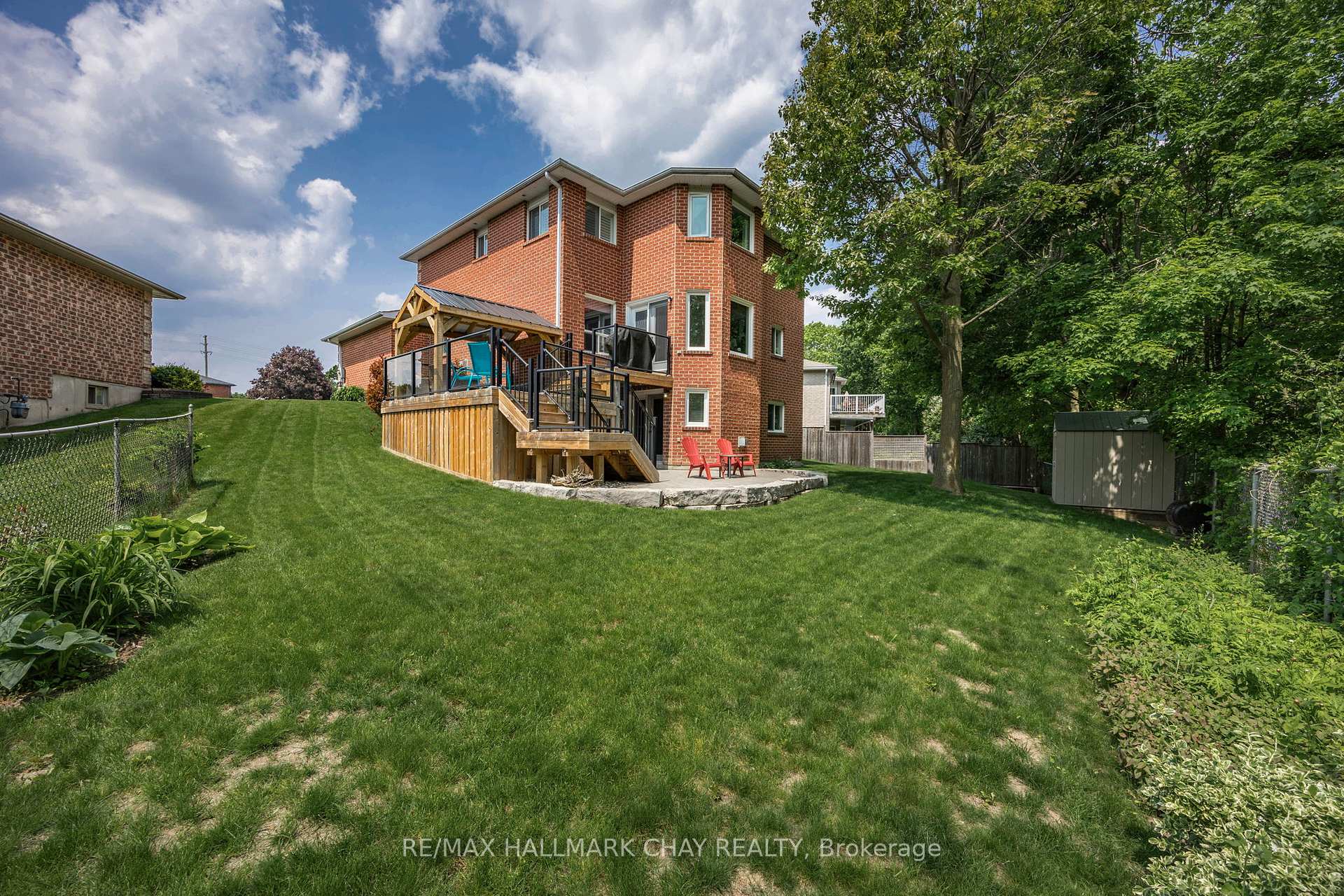 Photo 49 of 7 Maw Court, Barrie, Northwest — HOMEH