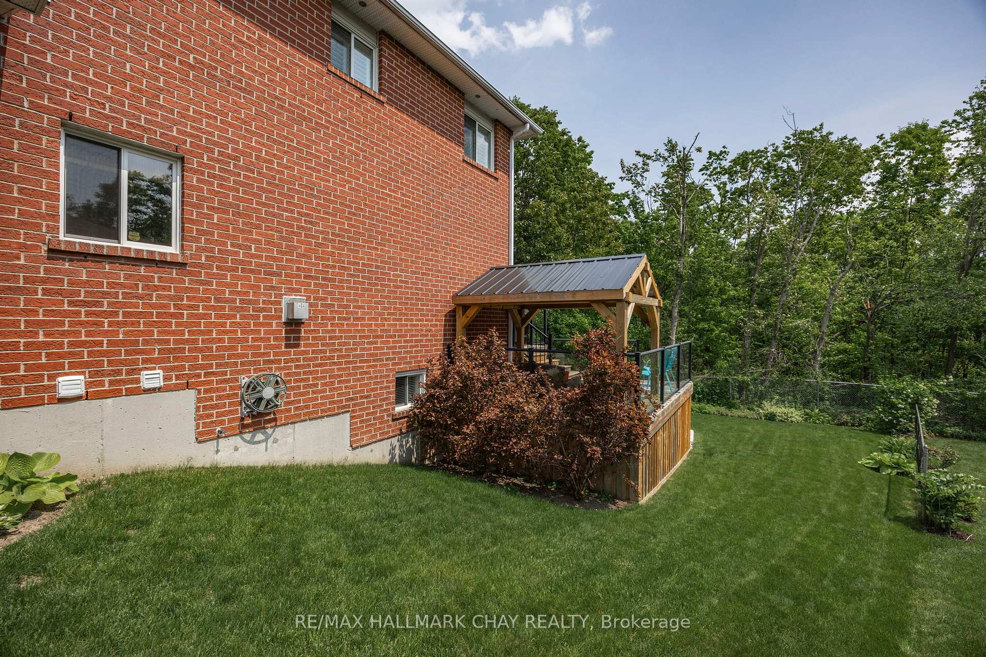 Photo 47 of 7 Maw Court, Barrie, Northwest — HOMEH