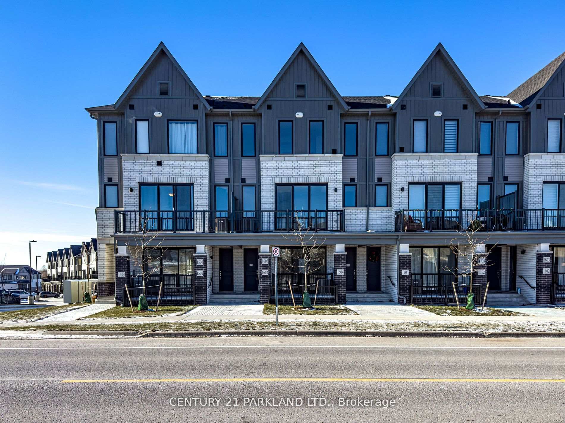 Front of Unit 1602, 160 Densmore Road