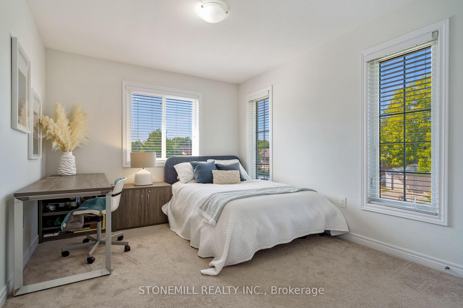 Photo 14 of 60 Bobolink Road, Hamilton, Bruleville — HOMEH