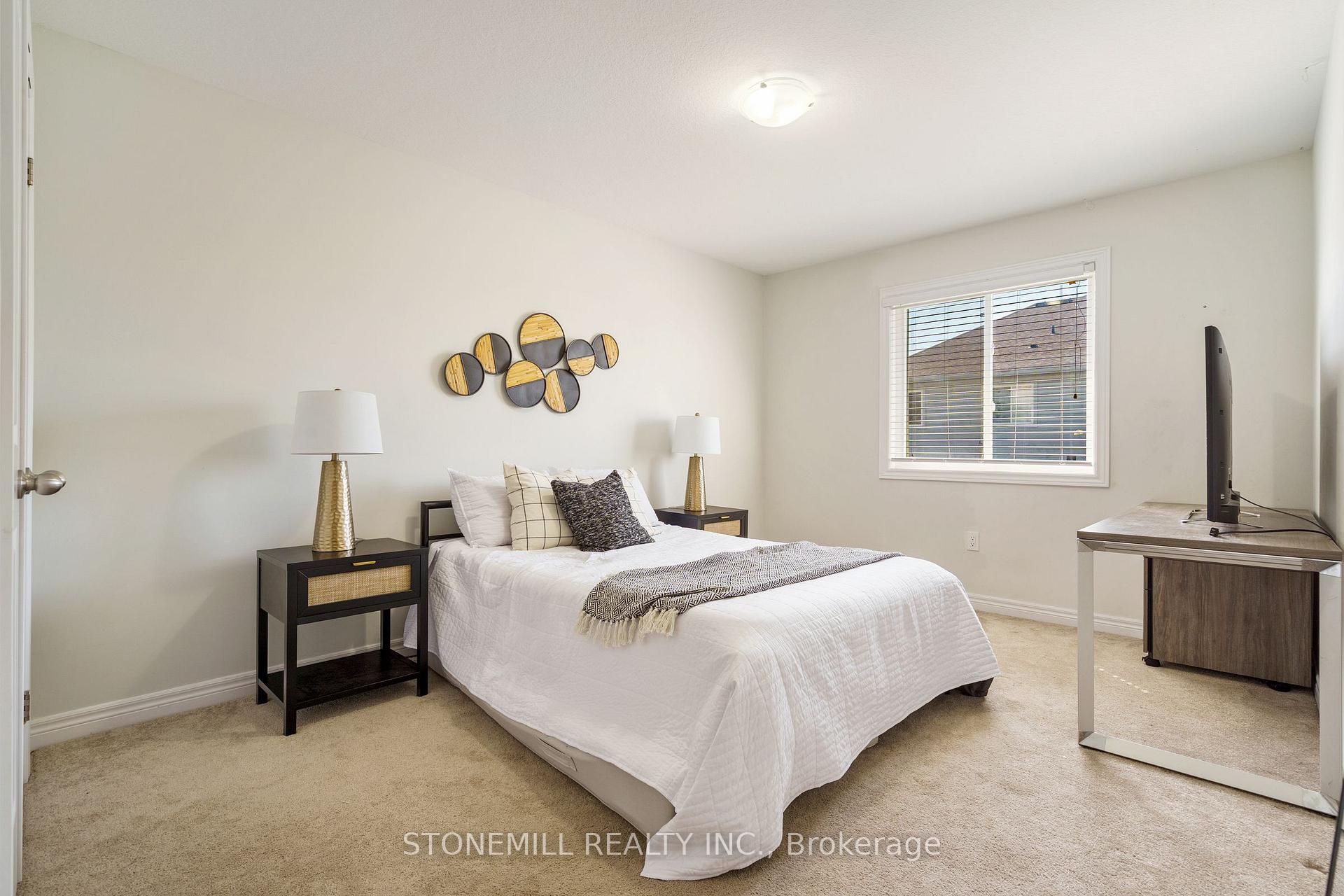Photo 9 of 60 Bobolink Road, Hamilton, Bruleville — HOMEH
