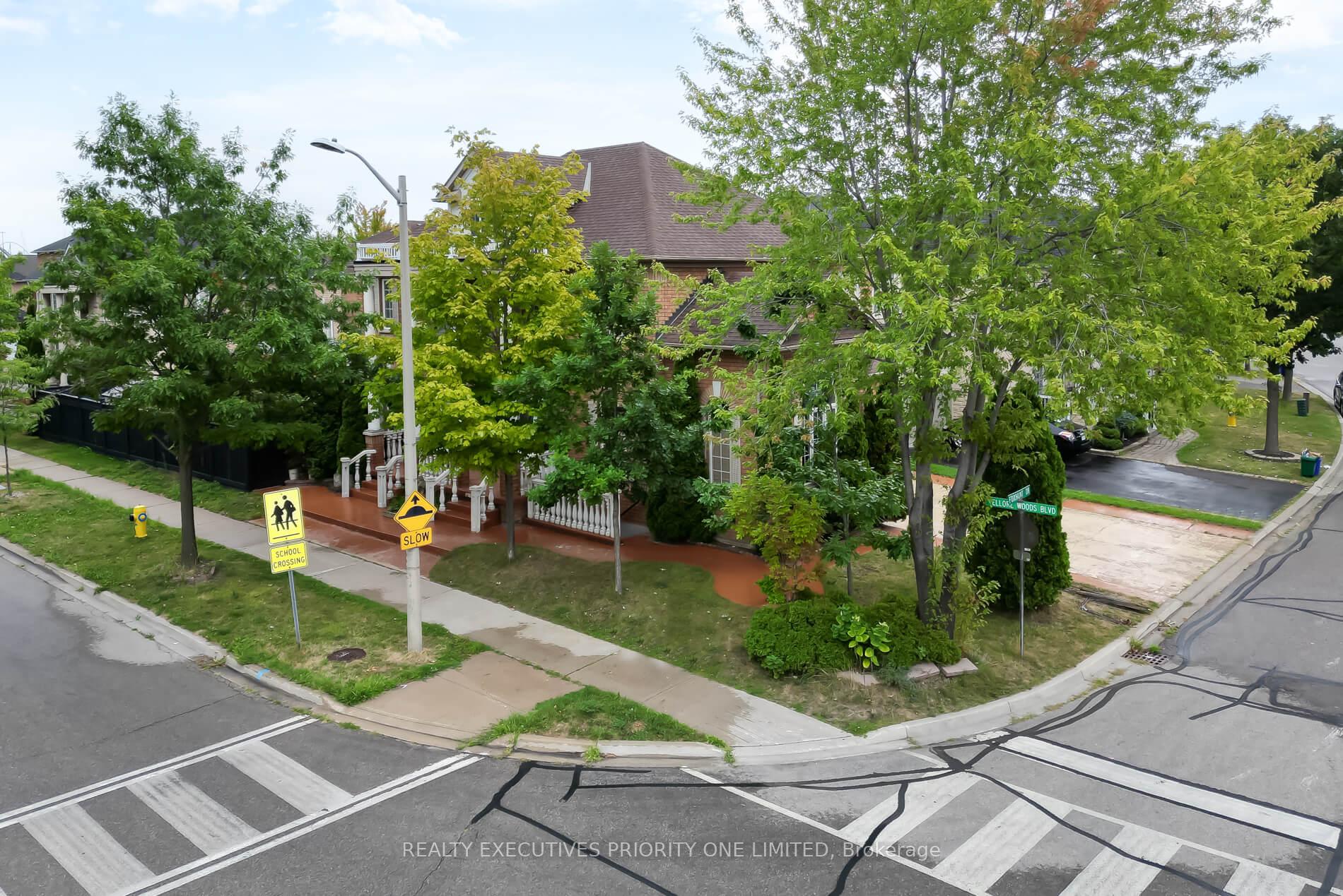 Photo 7 of 2 Foxhunt Drive, Vaughan, Vellore Village — HOMEH