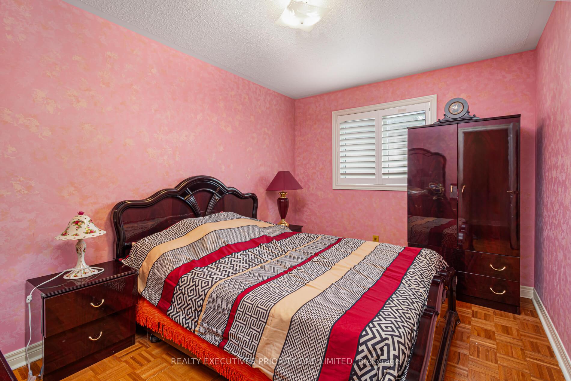 Photo 40 of 2 Foxhunt Drive, Vaughan, Vellore Village — HOMEH