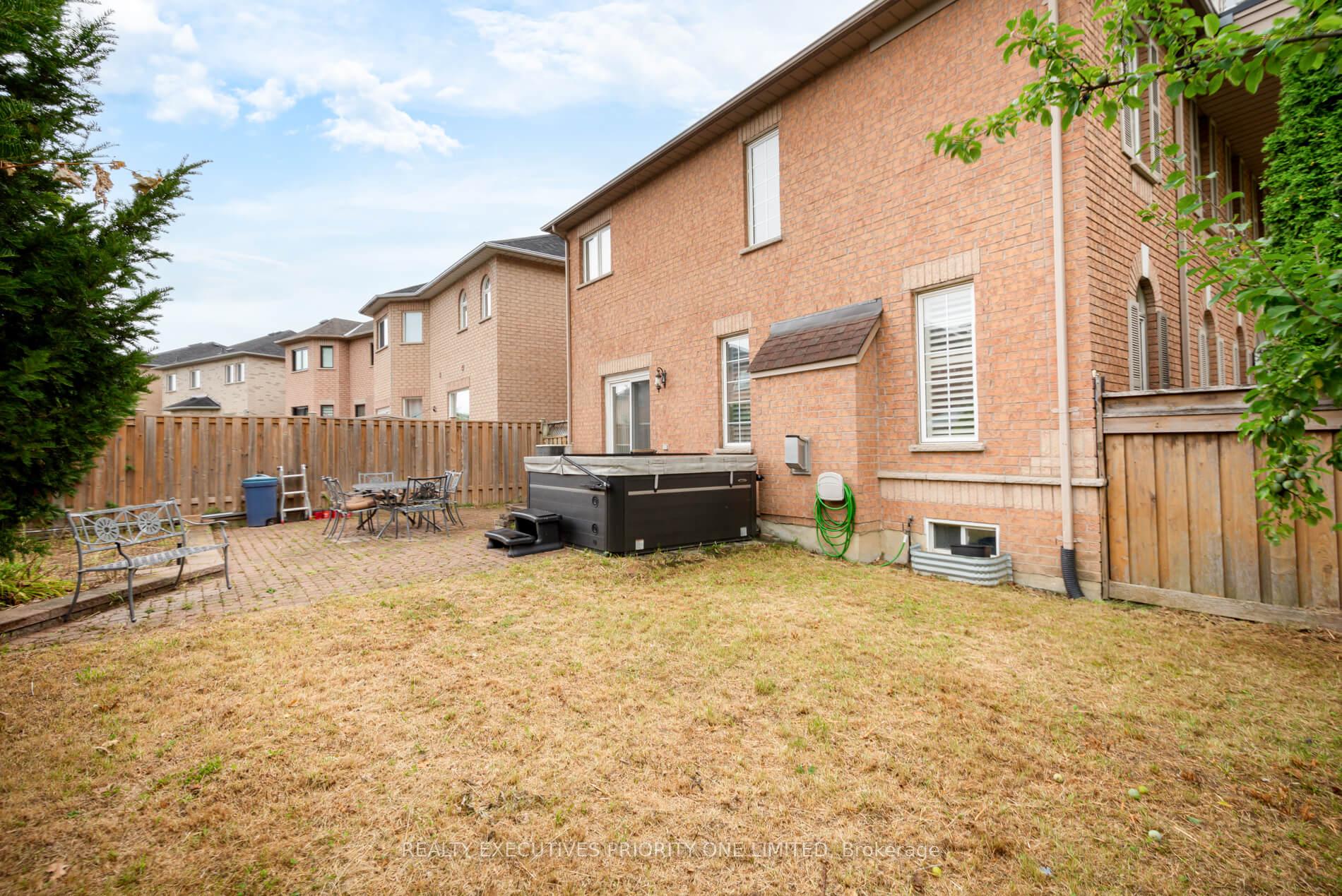 Photo 44 of 2 Foxhunt Drive, Vaughan, Vellore Village — HOMEH