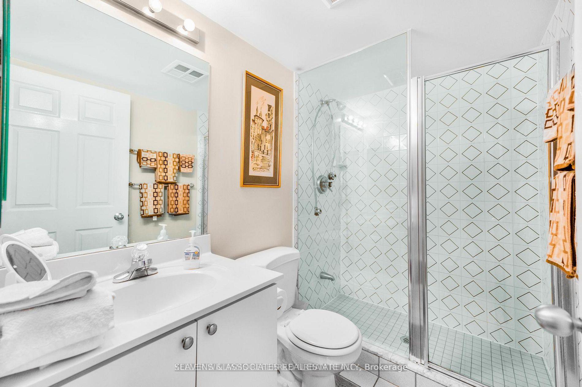 Photo 11 of Unit PH209, 2 Covington Road, Toronto, Englemount-Lawrence — HOMEH