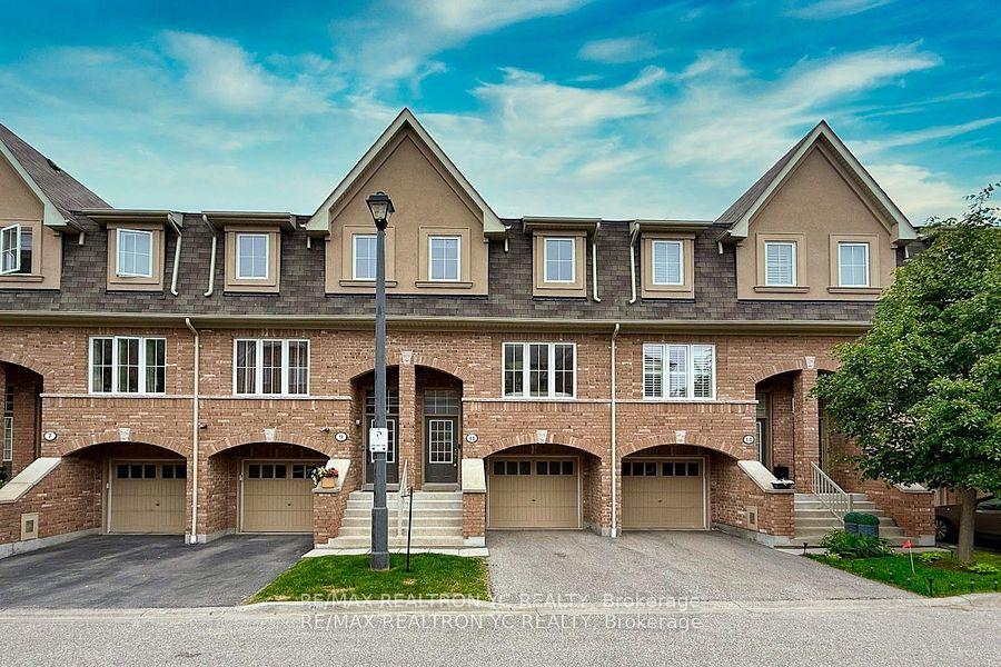 Front of 11 Reevesmere Lane