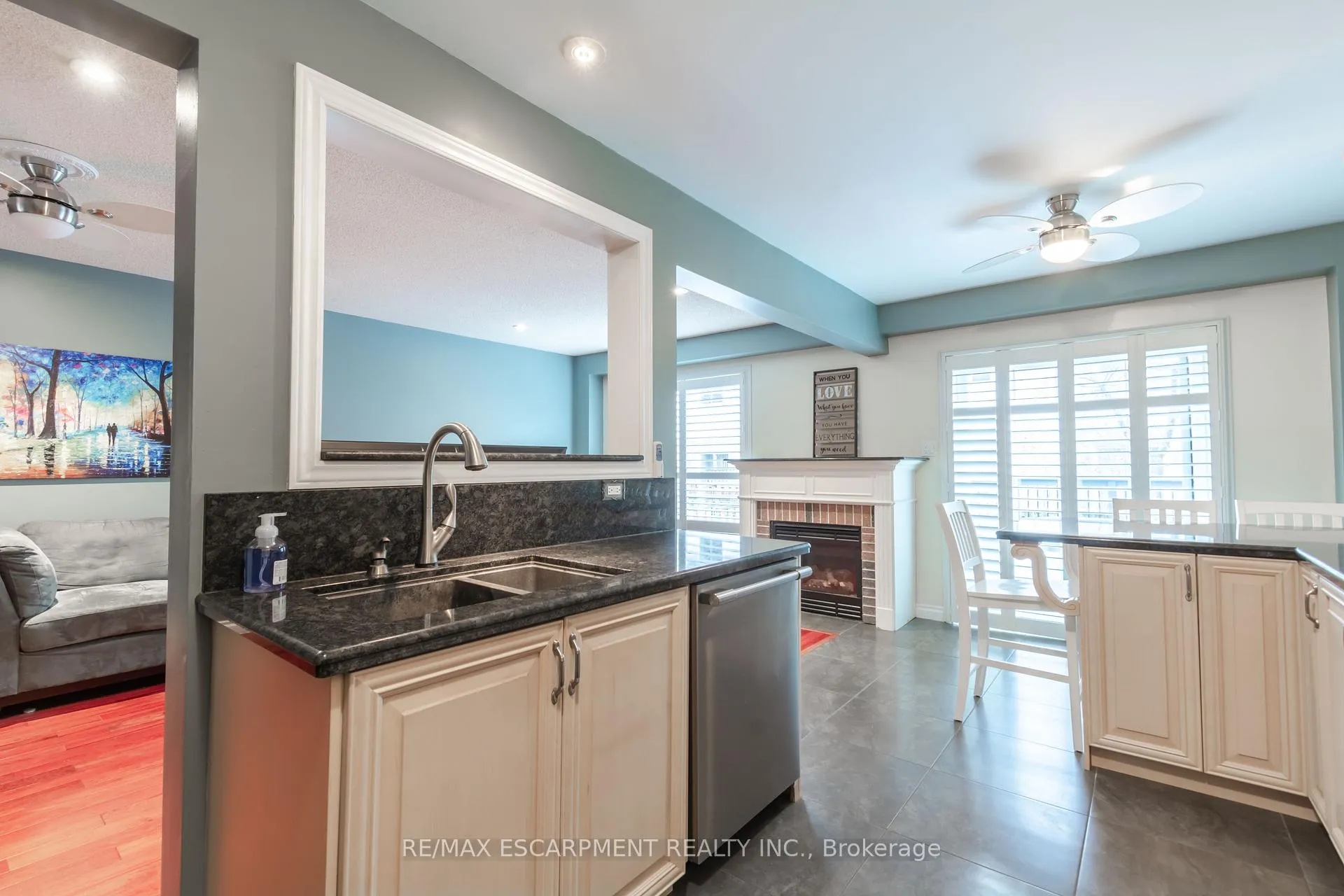 Photo 10 of 491 Green Road, Hamilton, Lakeshore — HOMEH