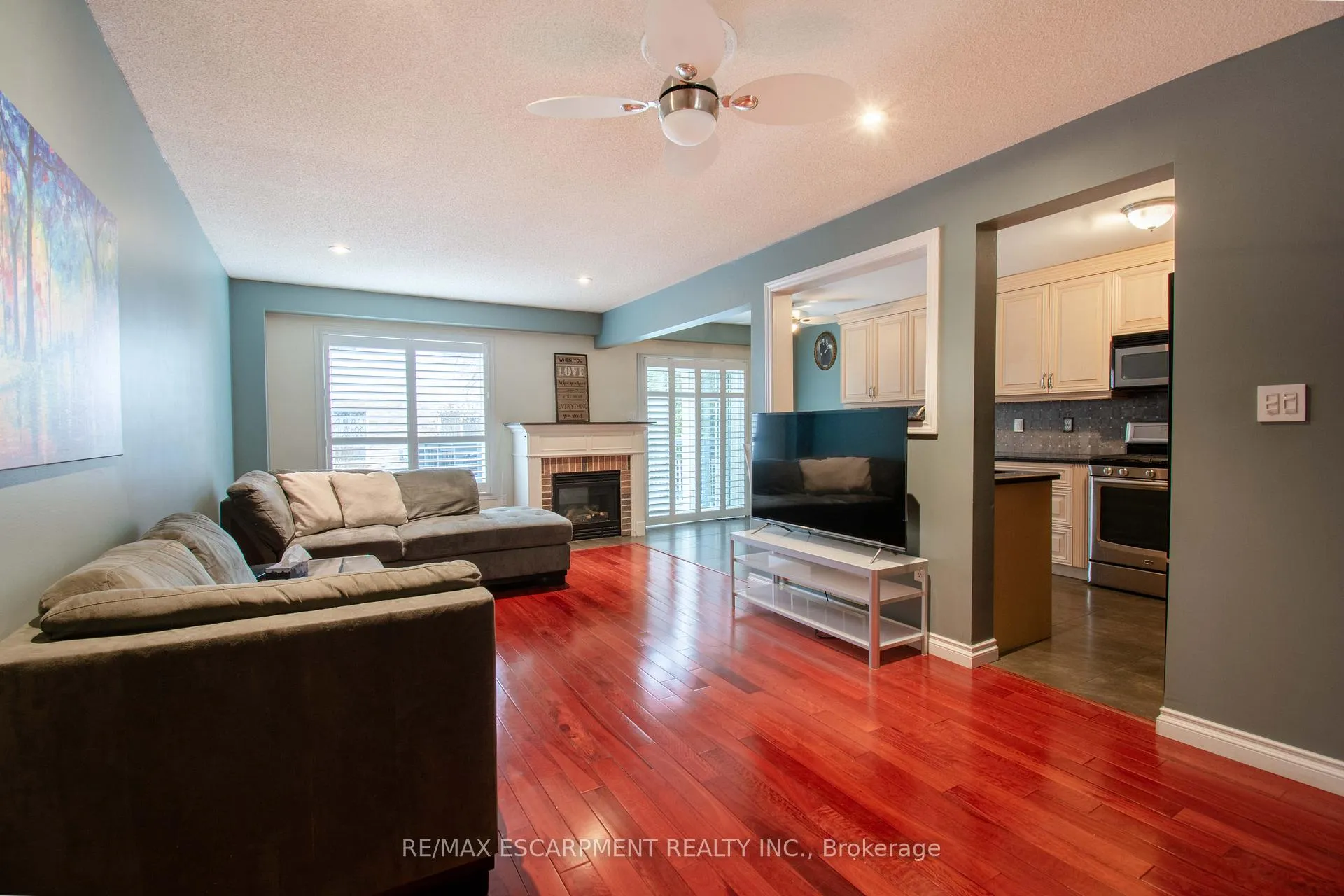 Photo 12 of 491 Green Road, Hamilton, Lakeshore — HOMEH
