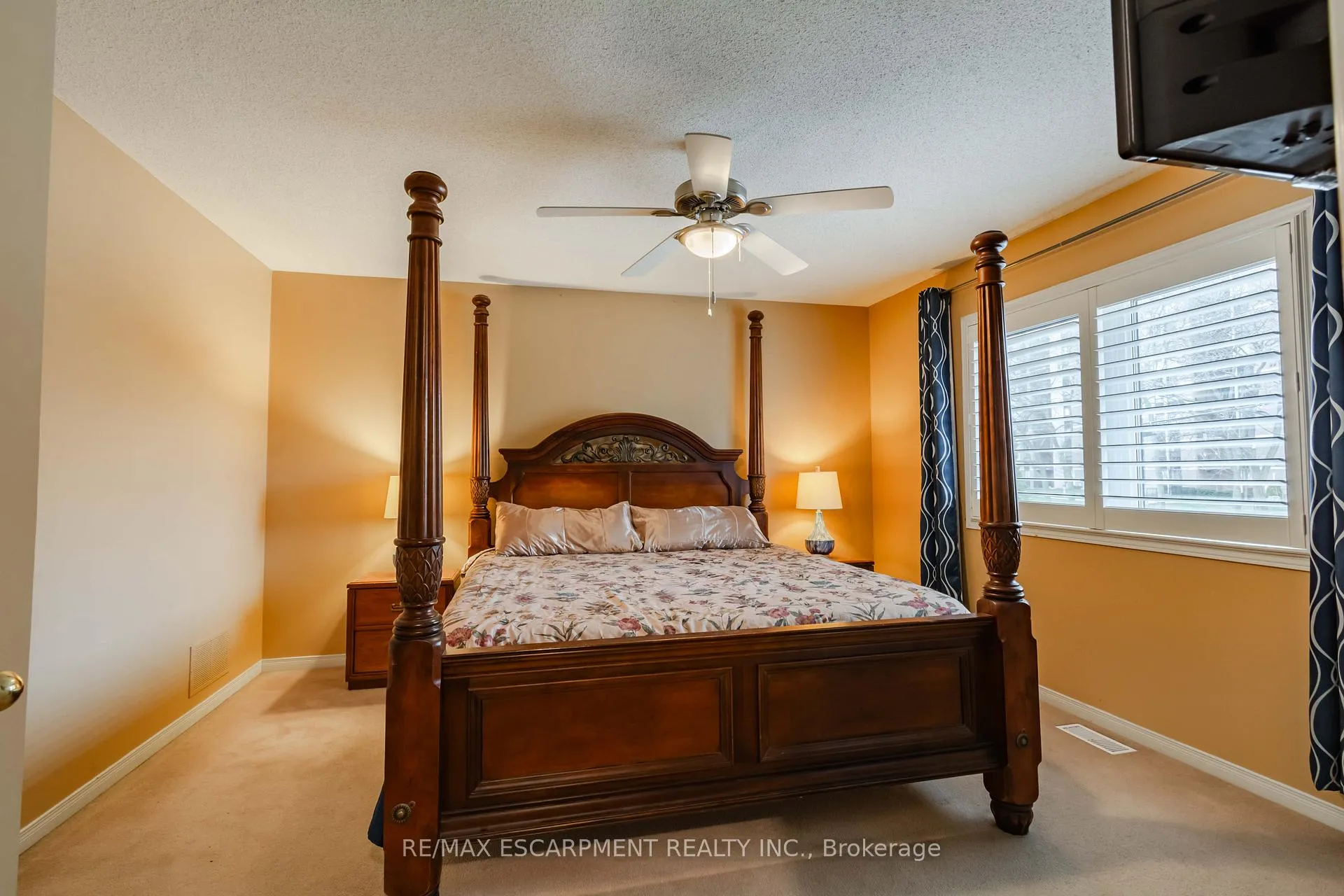 Photo 14 of 491 Green Road, Hamilton, Lakeshore — HOMEH