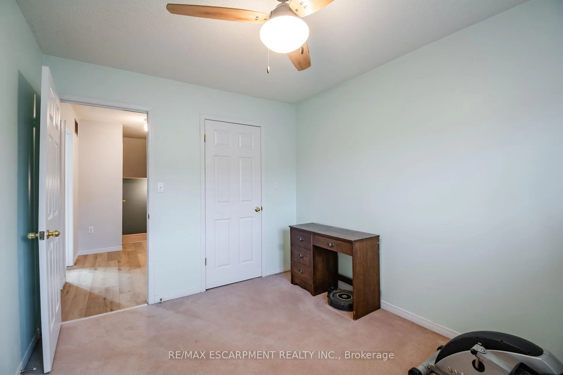 Photo 21 of 491 Green Road, Hamilton, Lakeshore — HOMEH