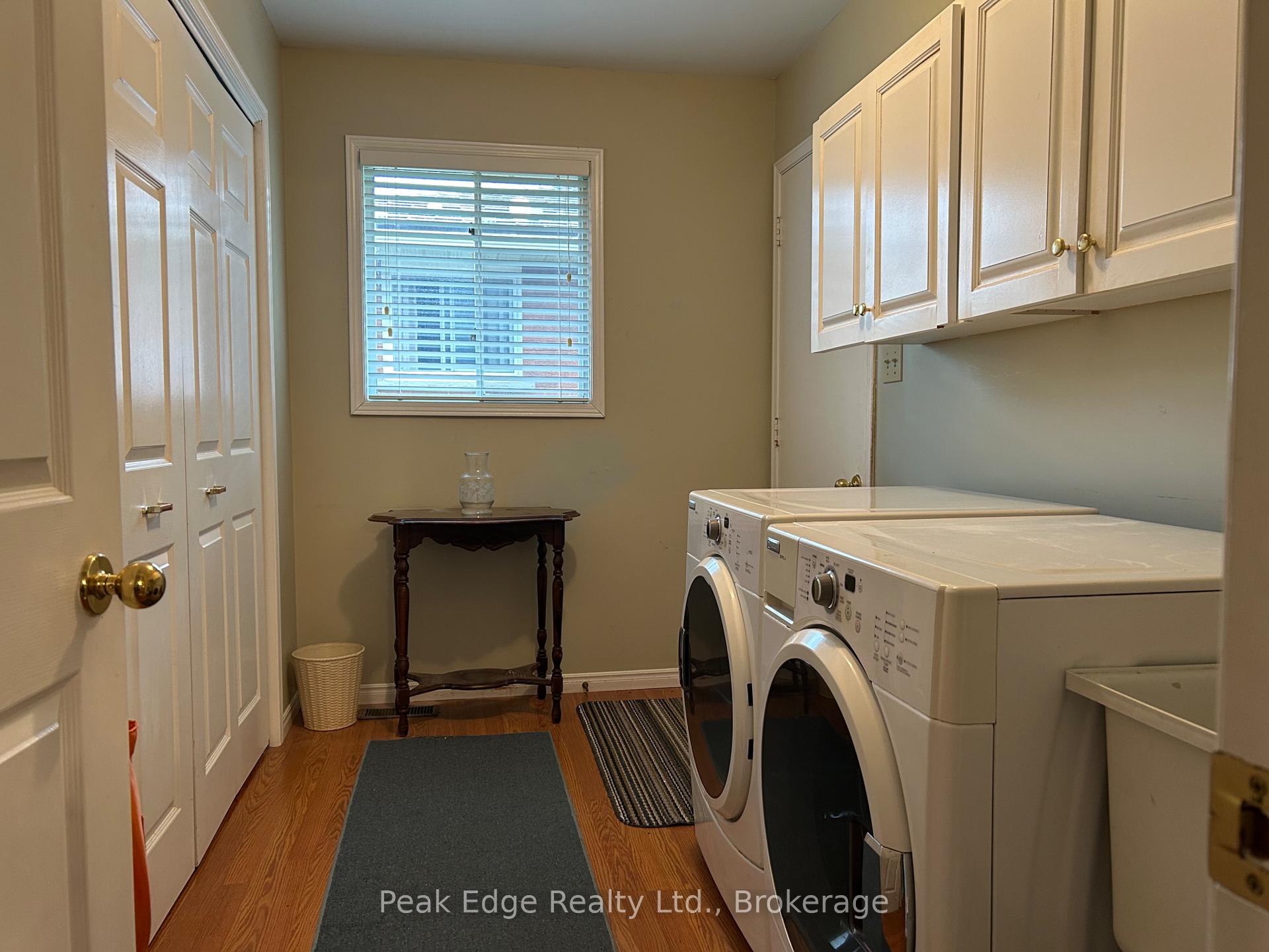 Photo 3 of 400 Durham Street E, Wellington North, Mount Forest — HOMEH