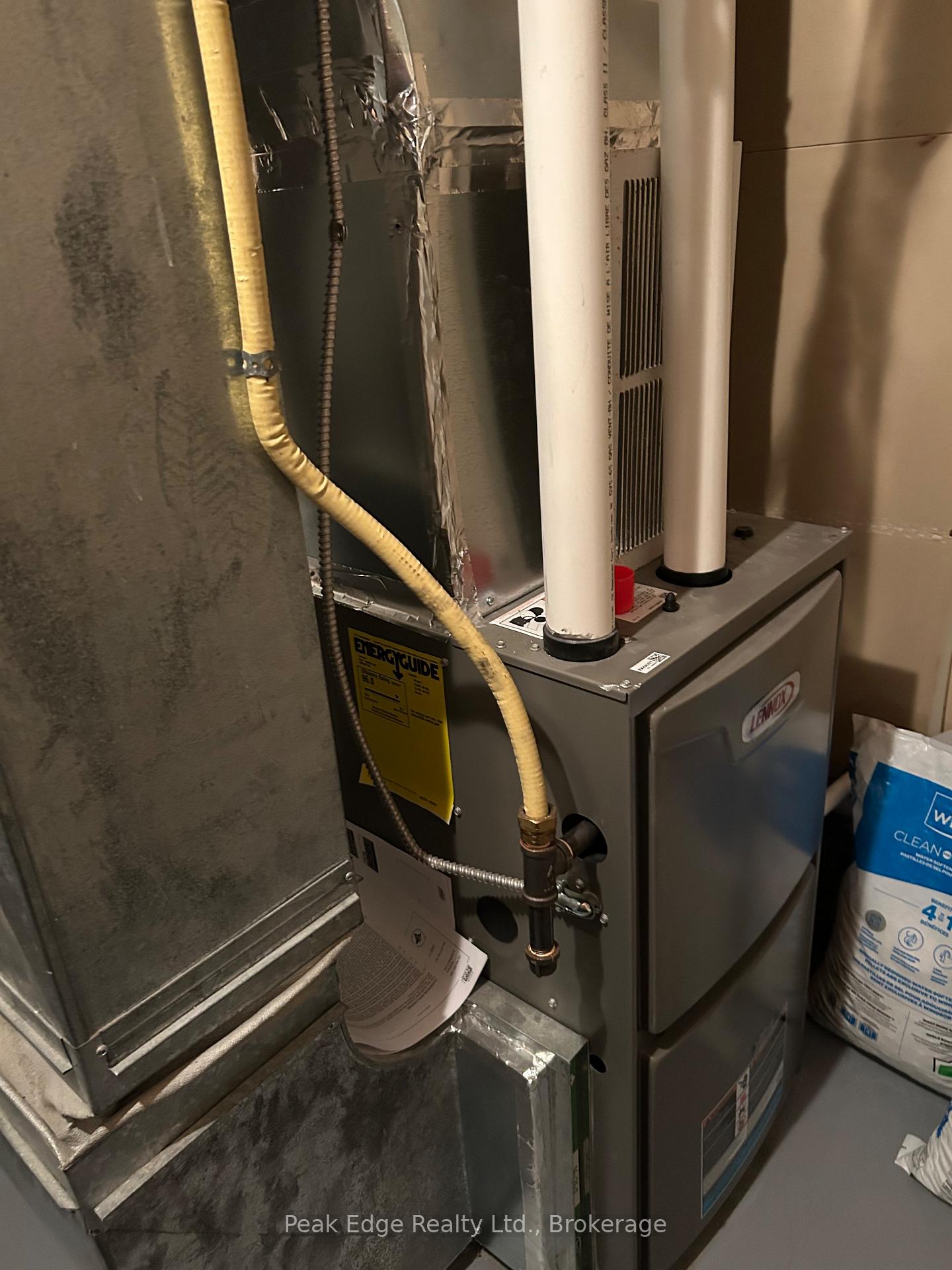 Photo 13 of 400 Durham Street E, Wellington North, Mount Forest — HOMEH