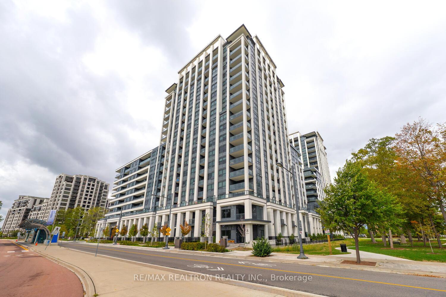 Photo 1 of Unit 131, 8 Cedarland Drive, Markham, Unionville — HOMEH