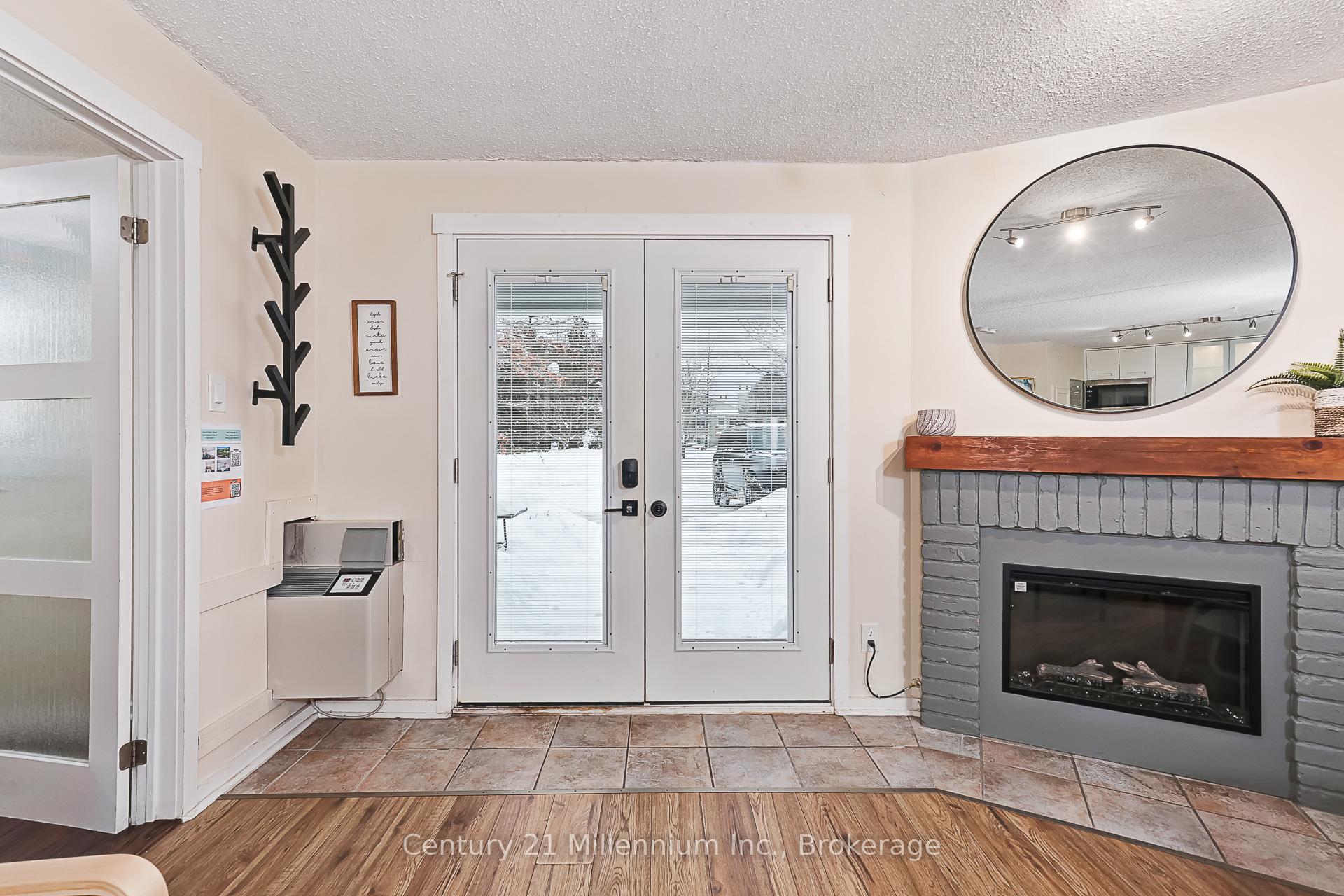 Photo 5 of Unit 707, 11 Dawson Drive, Collingwood — HOMEH