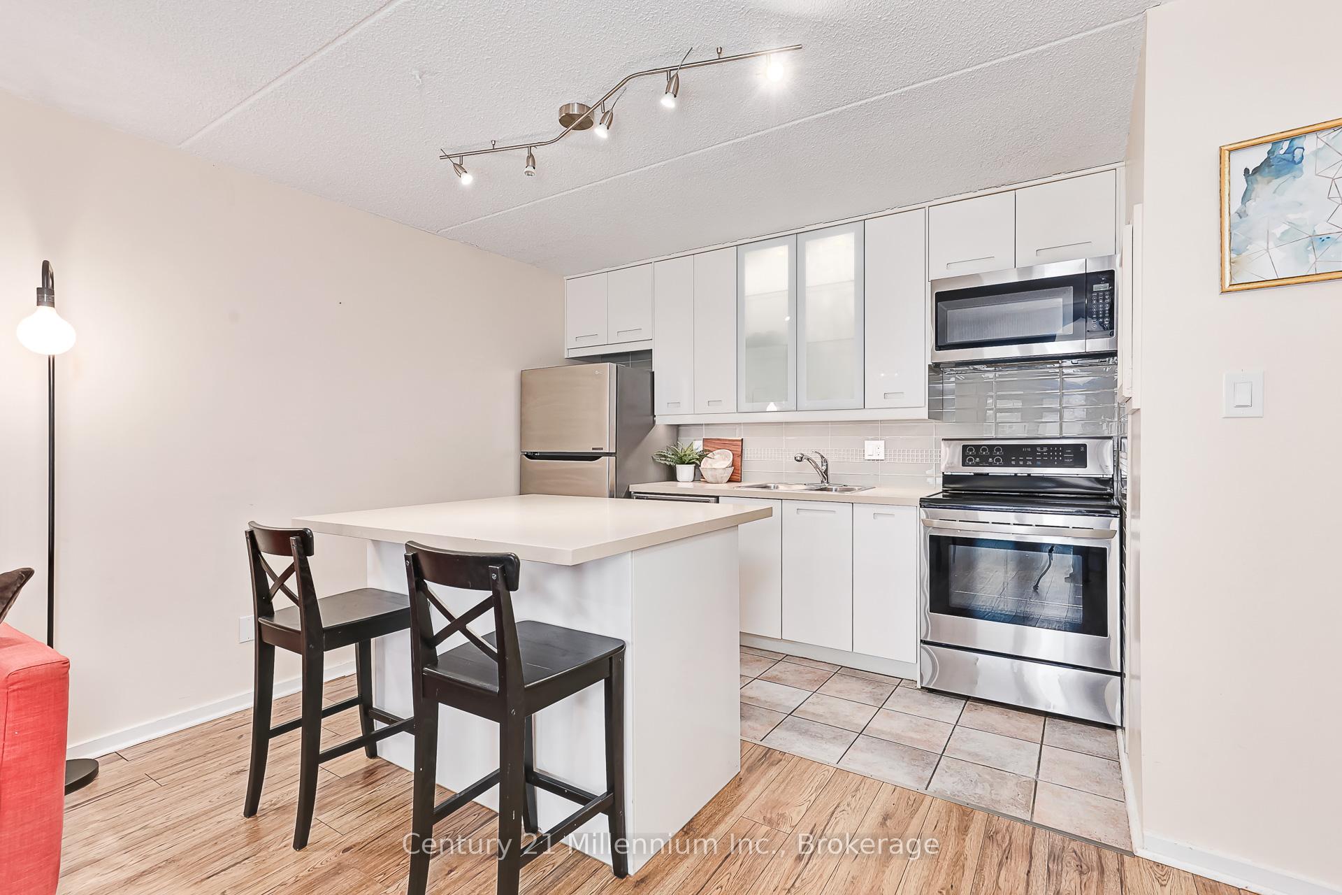 Photo 25 of Unit 707, 11 Dawson Drive, Collingwood — HOMEH