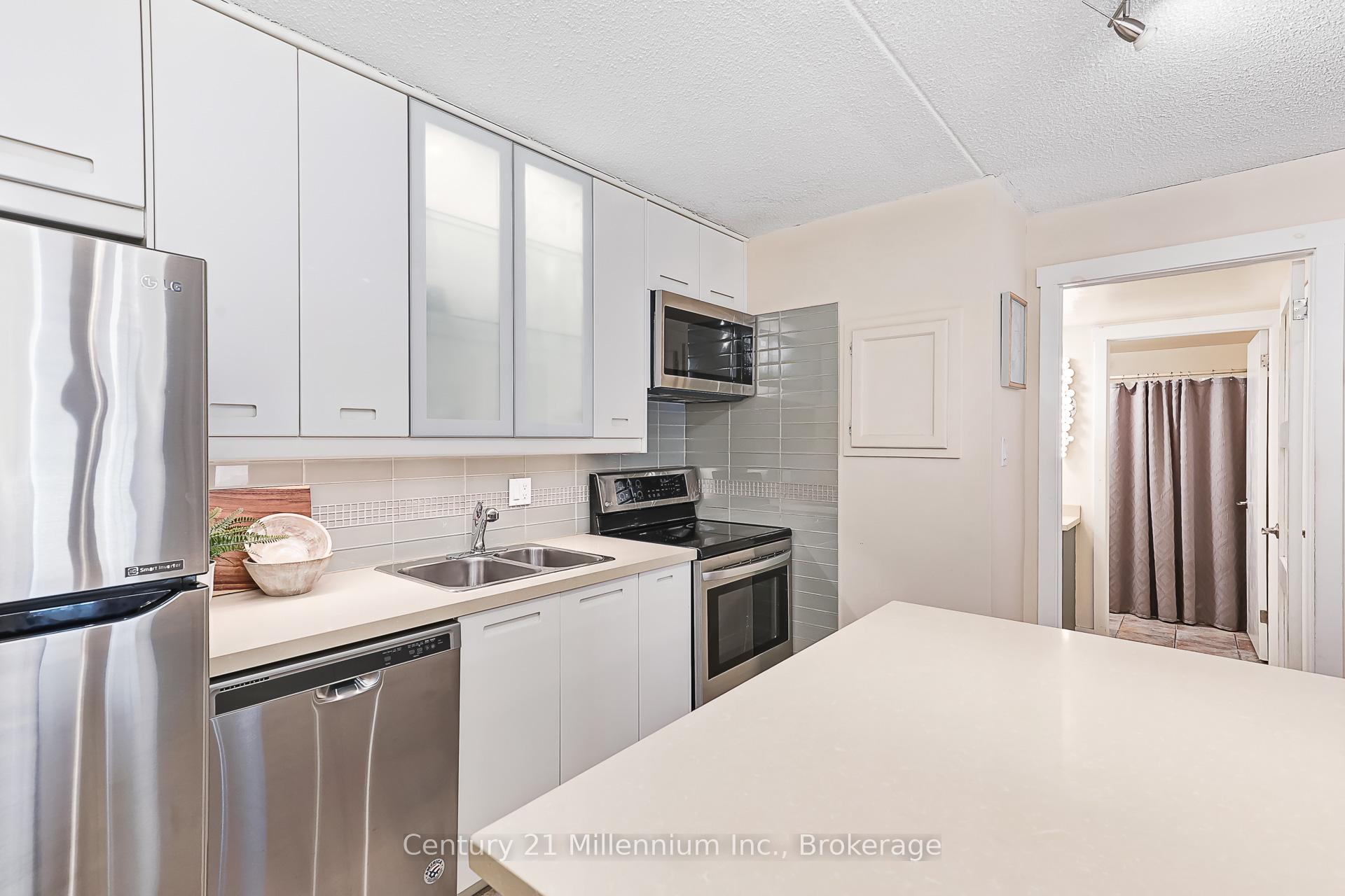 Photo 24 of Unit 707, 11 Dawson Drive, Collingwood — HOMEH