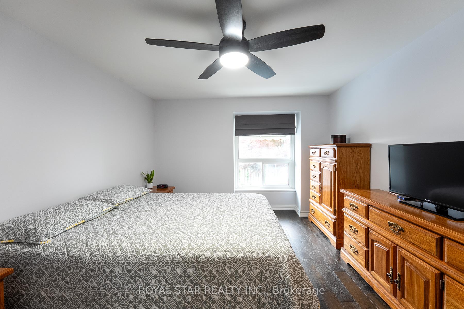 Photo 3 of 74 Glebe Crescent, Brampton, Northgate — HOMEH