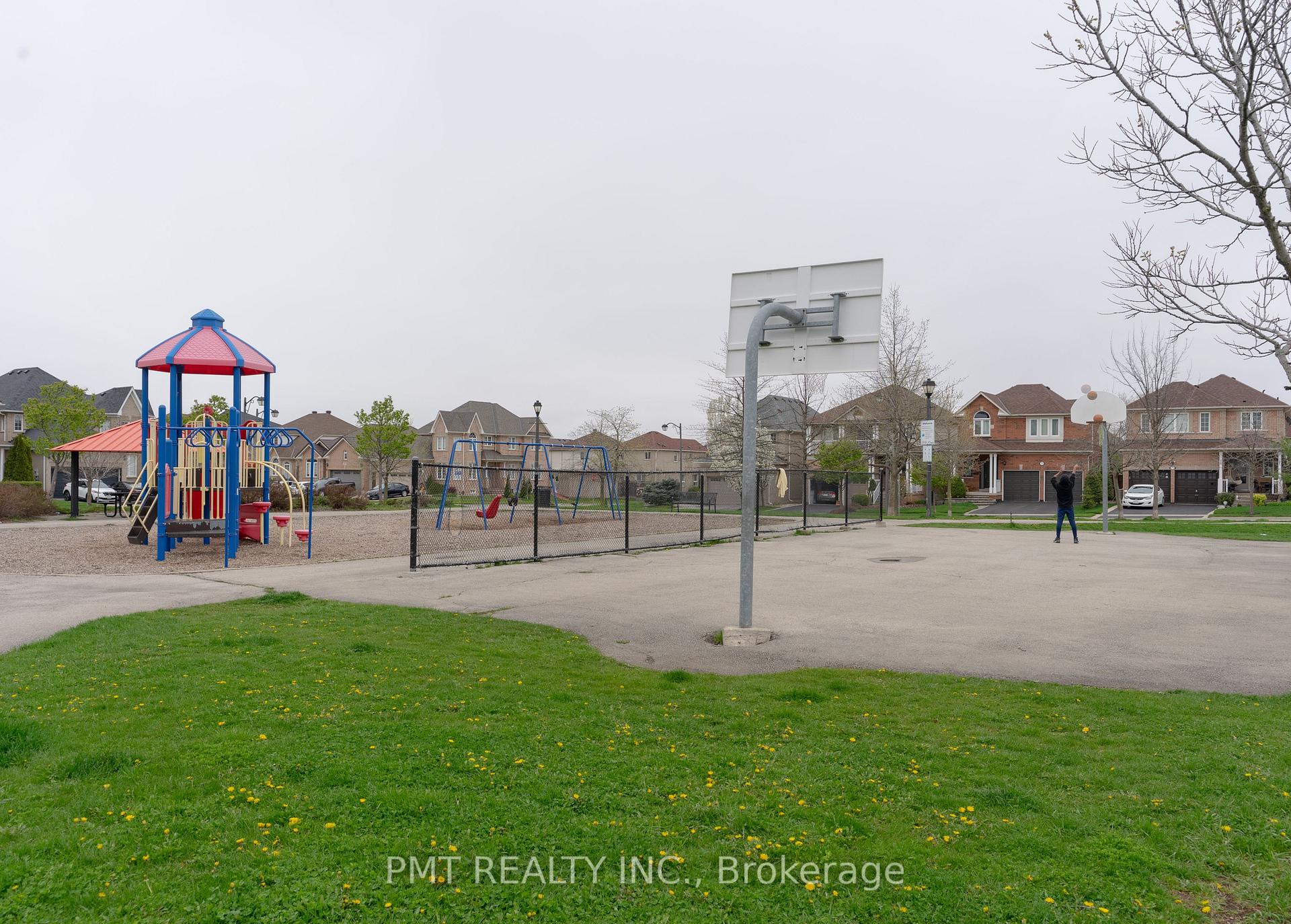 Photo 3 of Unit 101, 1370 Main Street E, Milton, Dempsey — HOMEH
