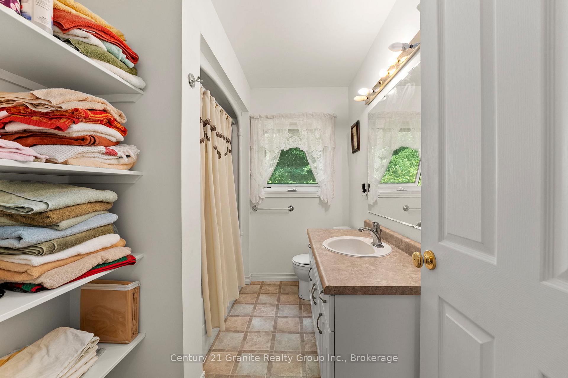 Photo 16 of 1753 Northshore Road, Algonquin Highlands, Stanhope — HOMEH