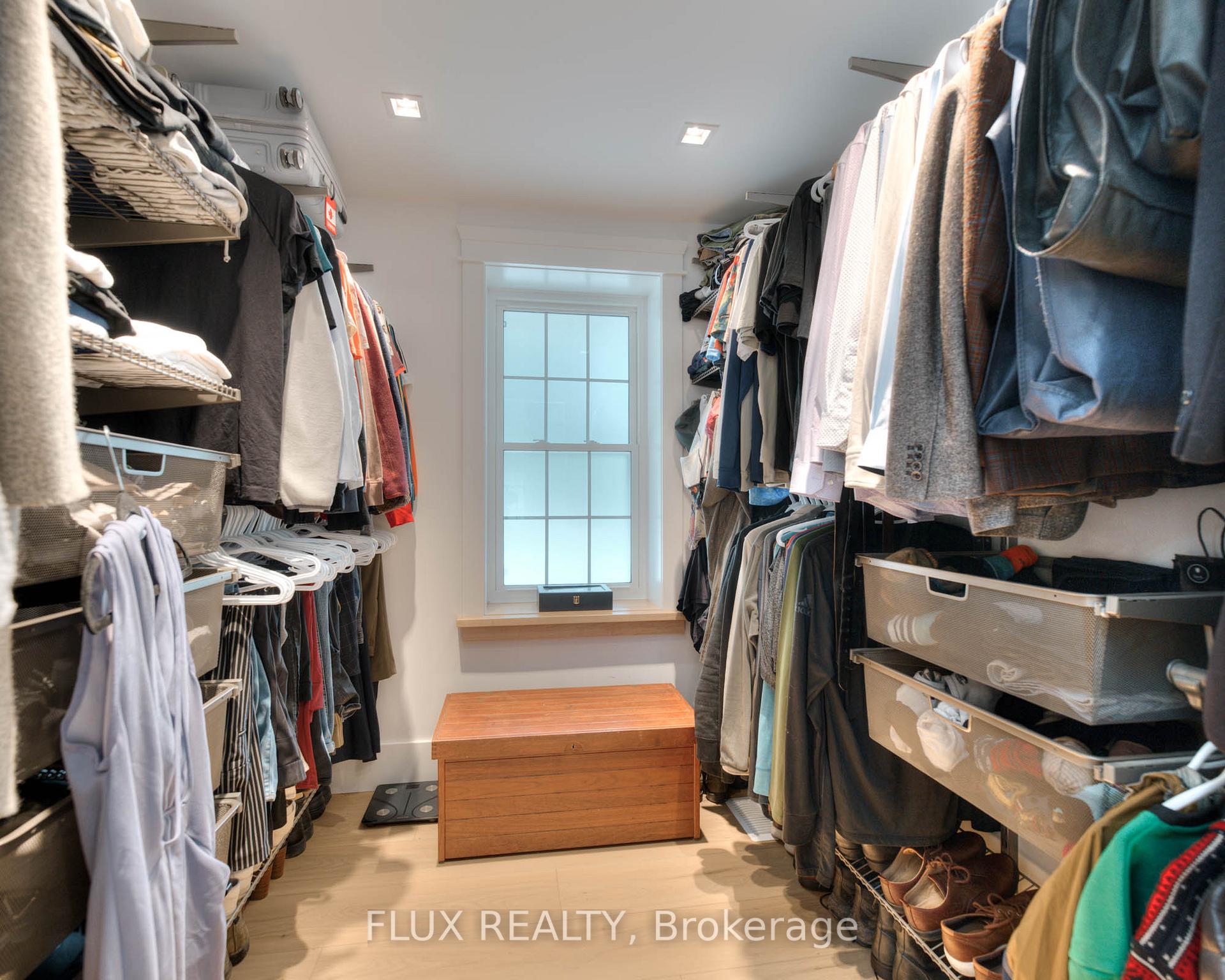 Photo 12 of 38 Shirk Place, Kitchener — HOMEH