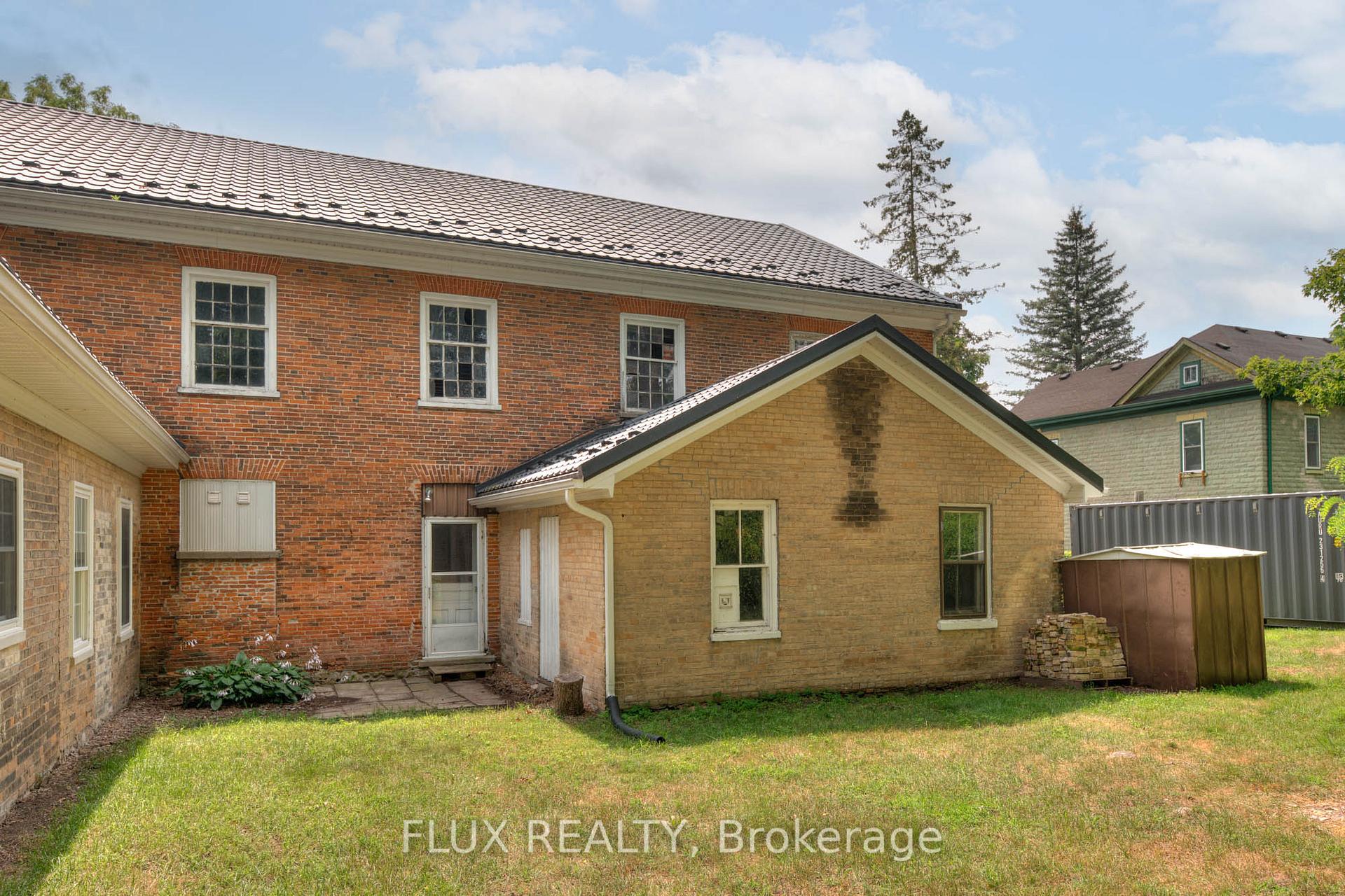 Photo 31 of 38 Shirk Place, Kitchener — HOMEH