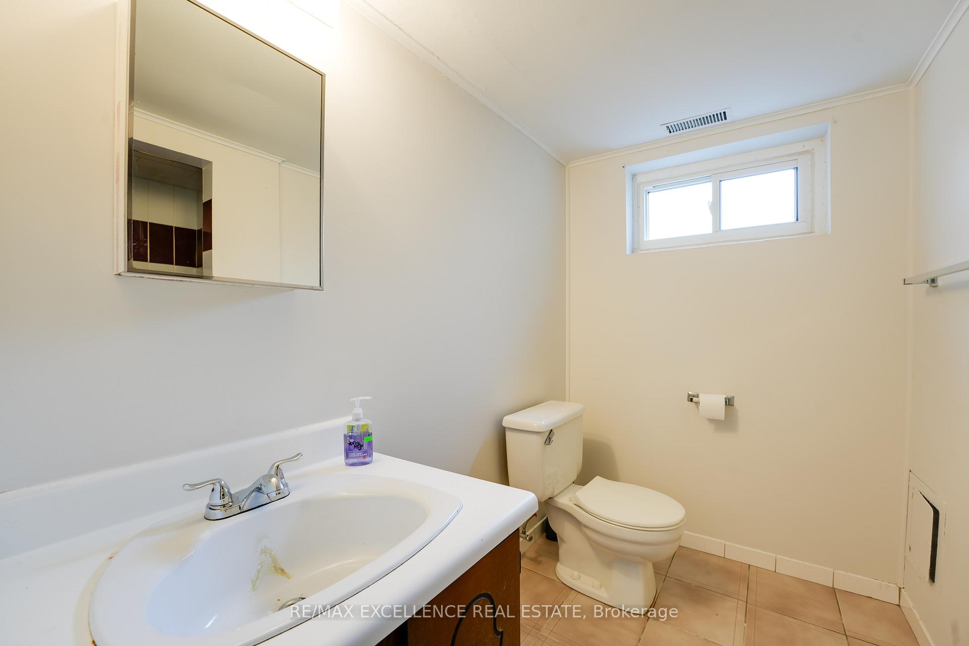 Photo 23 of 85 Watson Crescent, Brampton, Brampton East — HOMEH