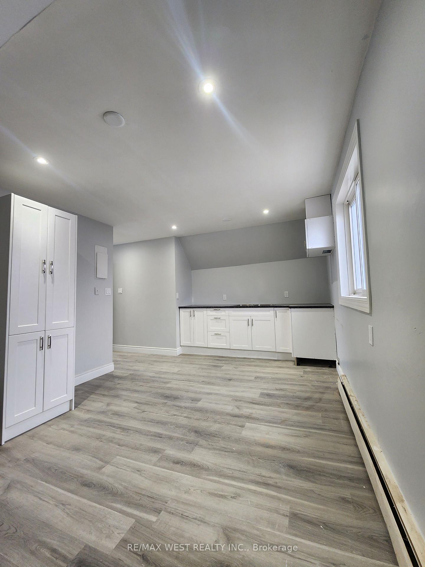 Photo 13 of Unit Unit 5, 822 Ward Street, Selwyn — HOMEH