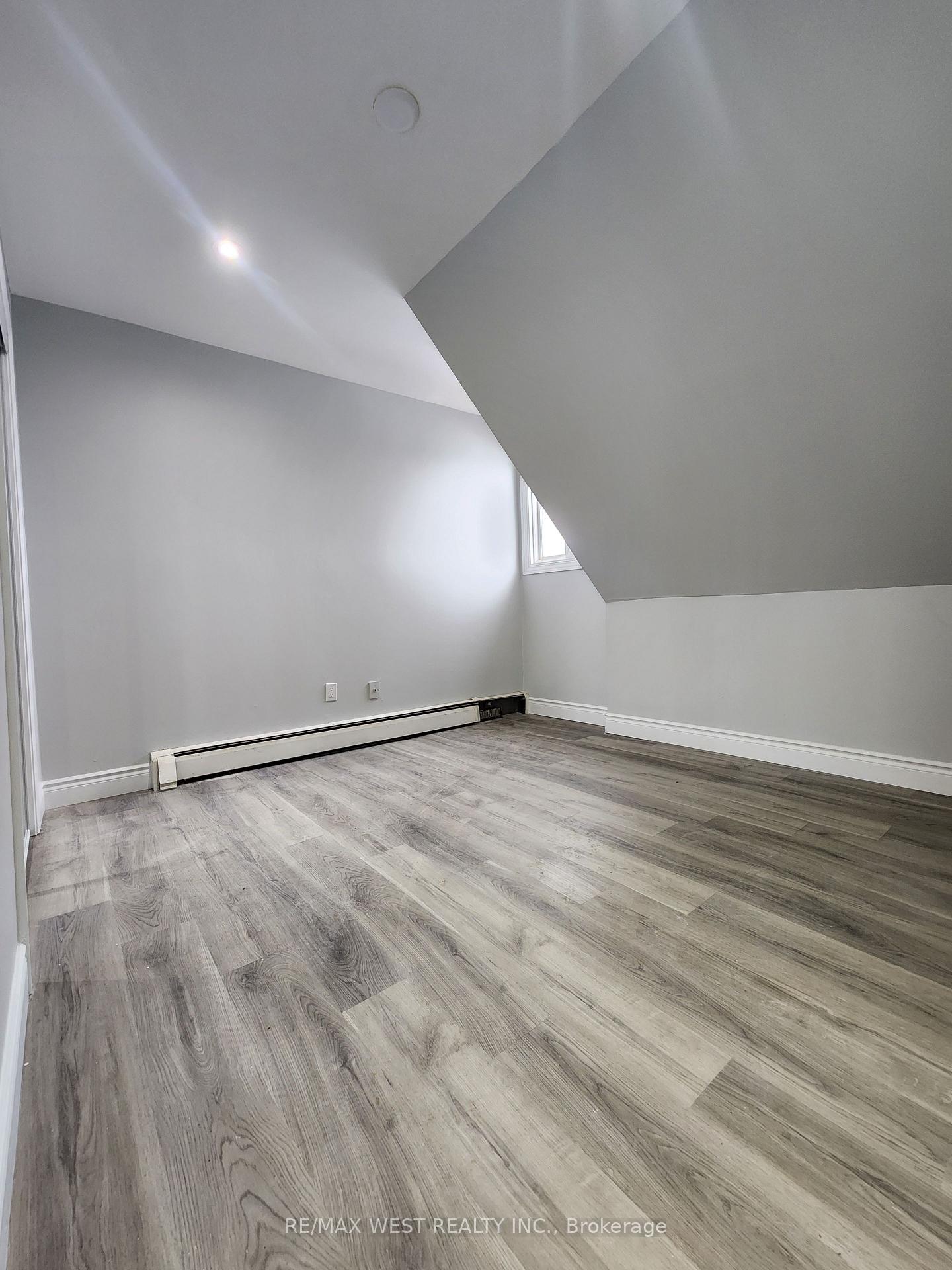 Photo 2 of Unit Unit 5, 822 Ward Street, Selwyn — HOMEH