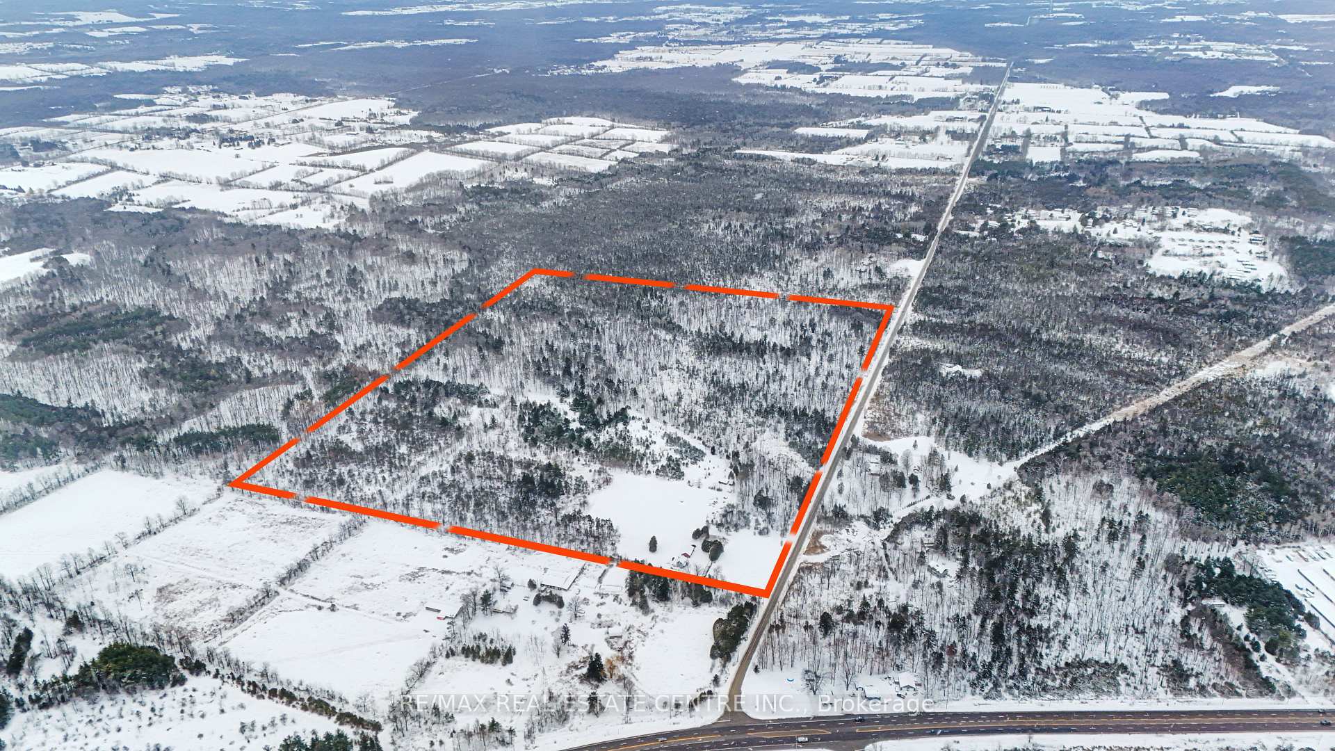 Photo 2 of 962 Concession 10 Road W, Hamilton, Rural Flamborough — HOMEH