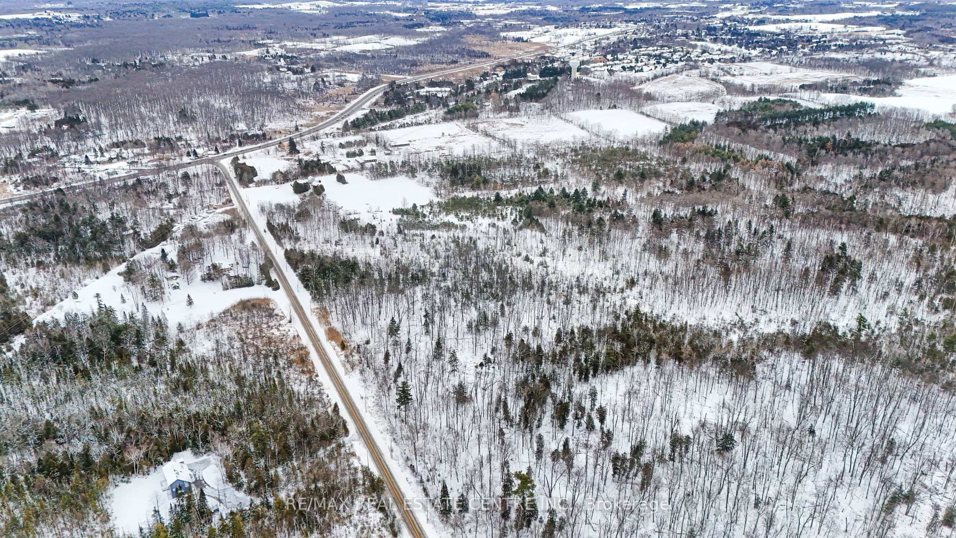 Photo 6 of 962 Concession 10 Road W, Hamilton, Rural Flamborough — HOMEH