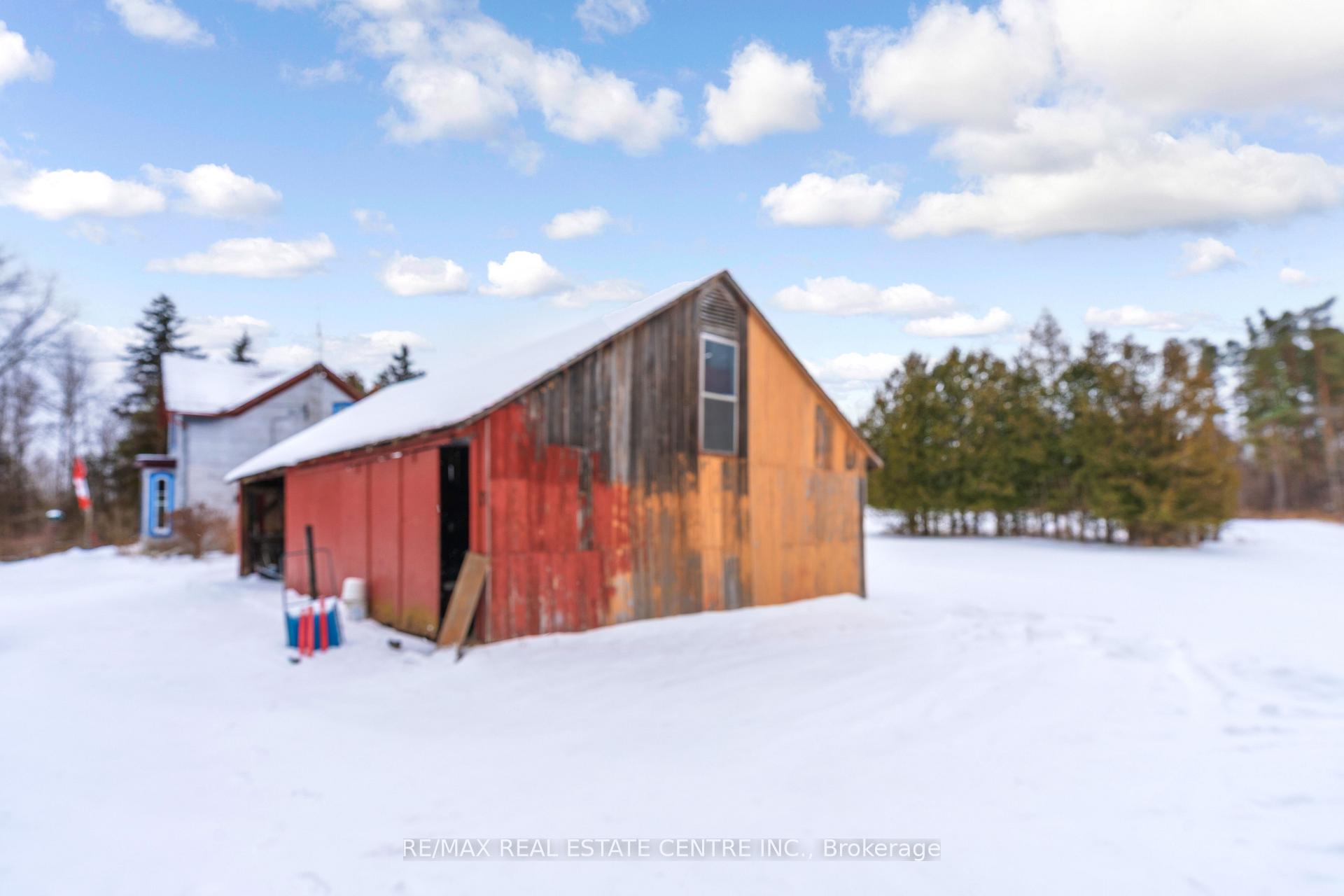 Photo 27 of 962 Concession 10 Road W, Hamilton, Rural Flamborough — HOMEH