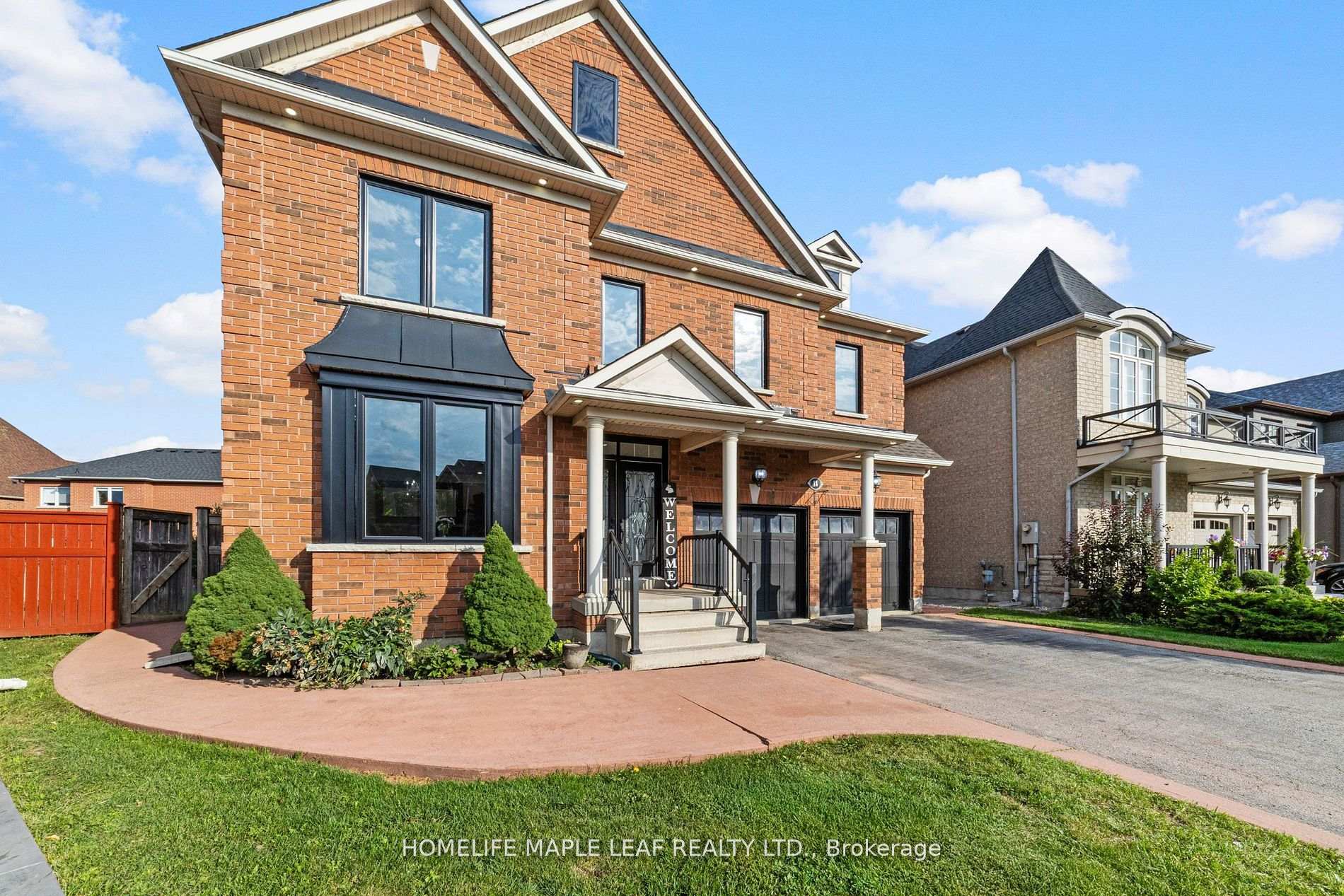 Photo 37 of 18 Regis Circle, Brampton, Vales of Castlemore North — HOMEH