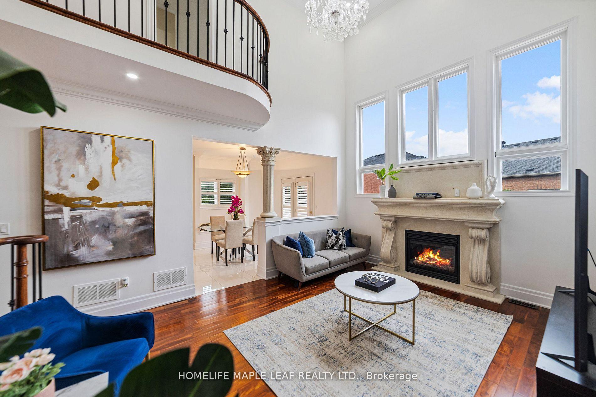Photo 10 of 18 Regis Circle, Brampton, Vales of Castlemore North — HOMEH