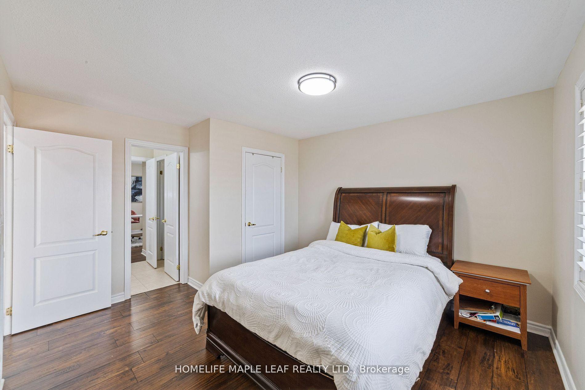 Photo 39 of 18 Regis Circle, Brampton, Vales of Castlemore North — HOMEH