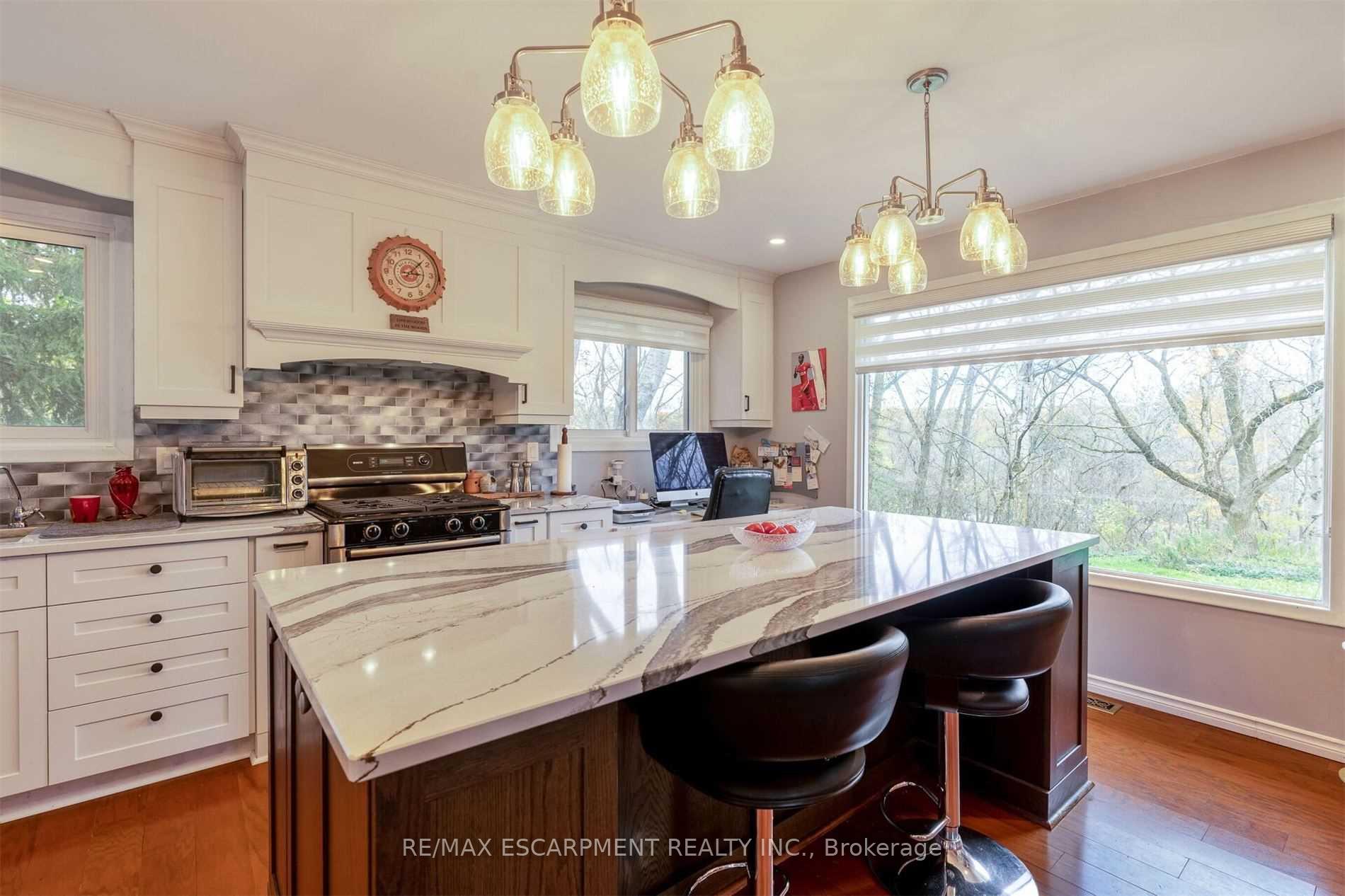 Photo 20 of 183 Main Street S, Brant, Paris — HOMEH