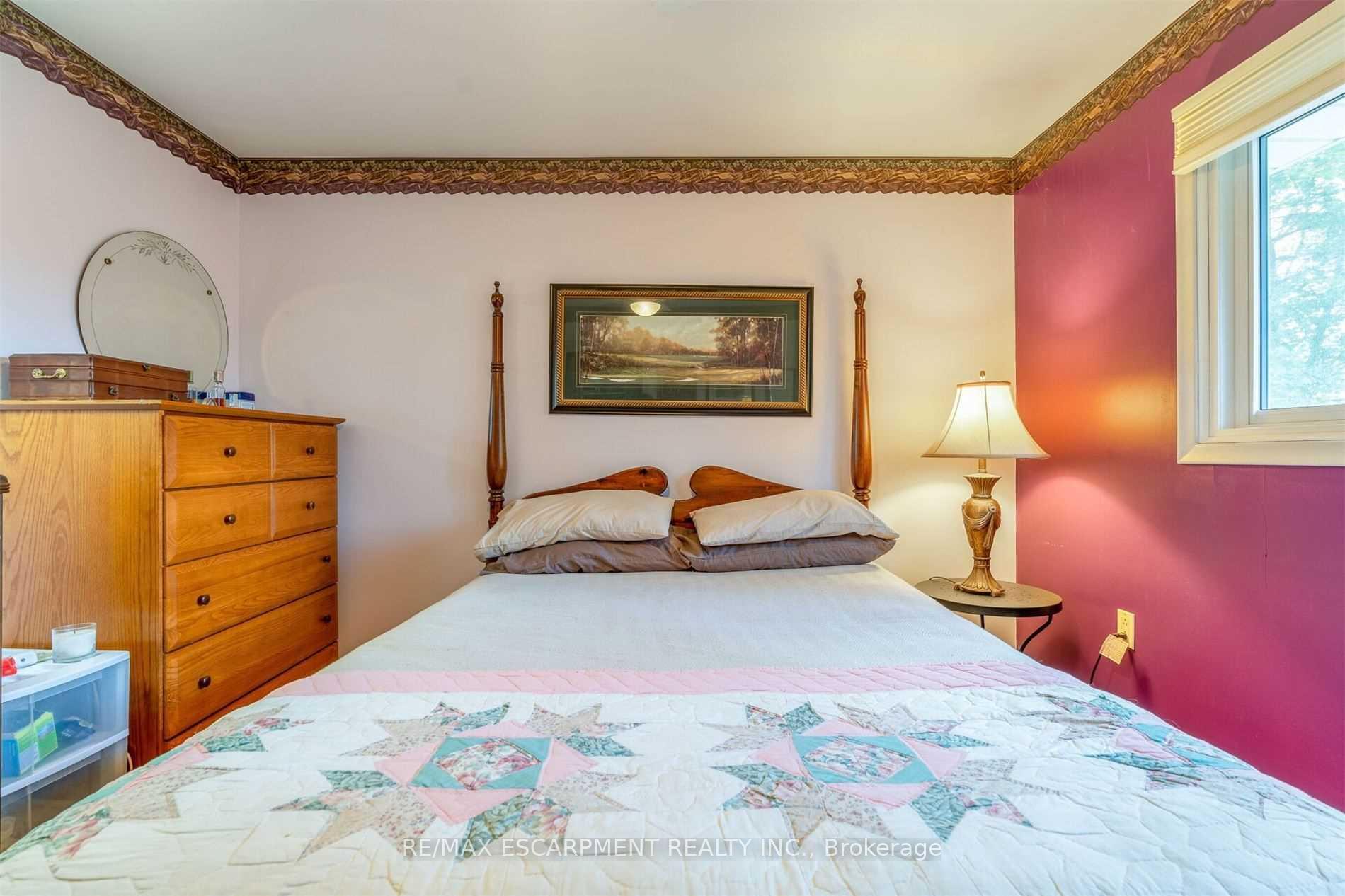 Photo 36 of 183 Main Street S, Brant, Paris — HOMEH