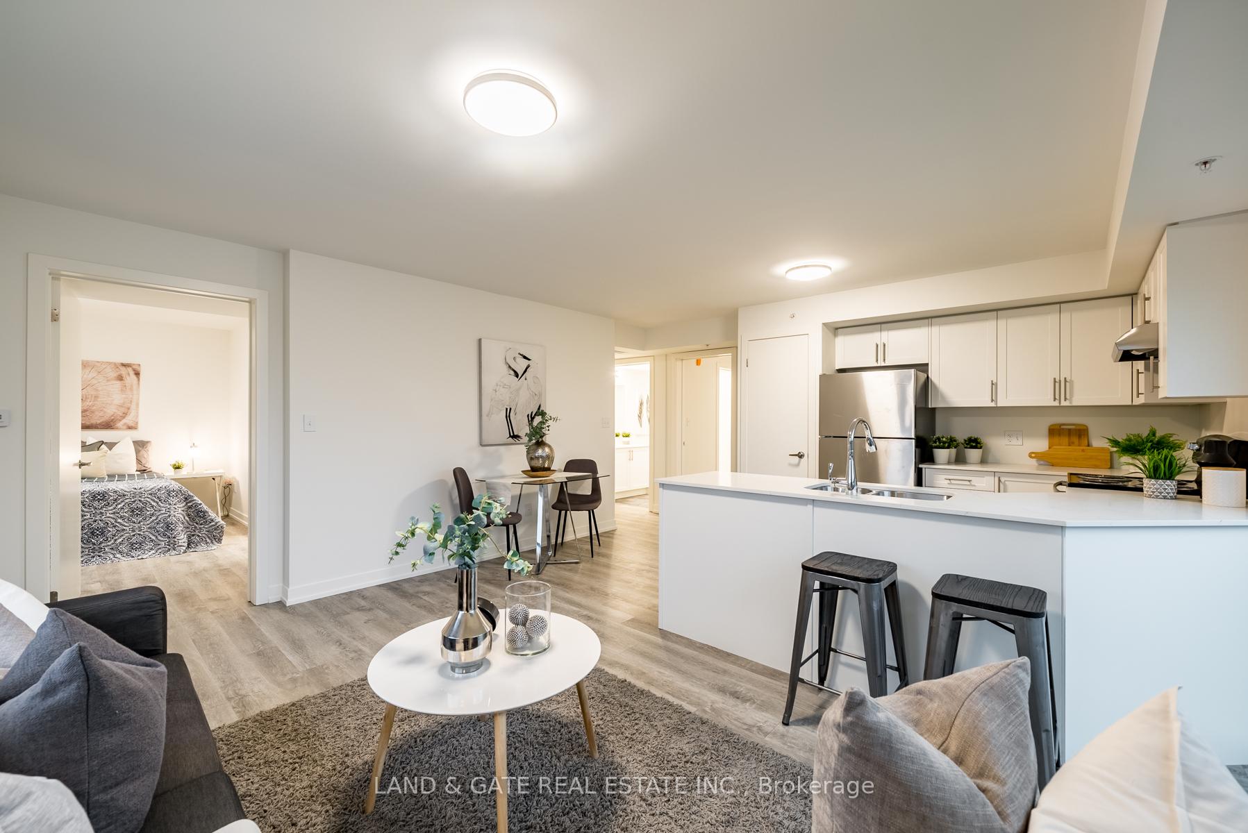Photo 8 of Unit 612, 976 Simcoe Street N, Oshawa, Centennial — HOMEH