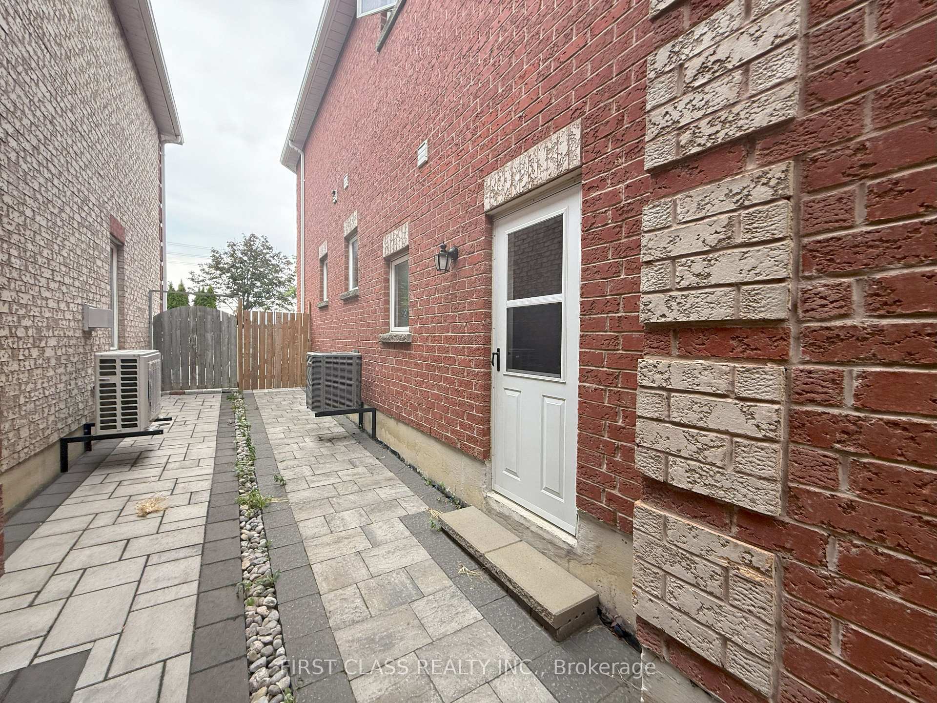 Photo 9 of Unit Bsmt, 28 Quantum Street, Markham, Middlefield — HOMEH