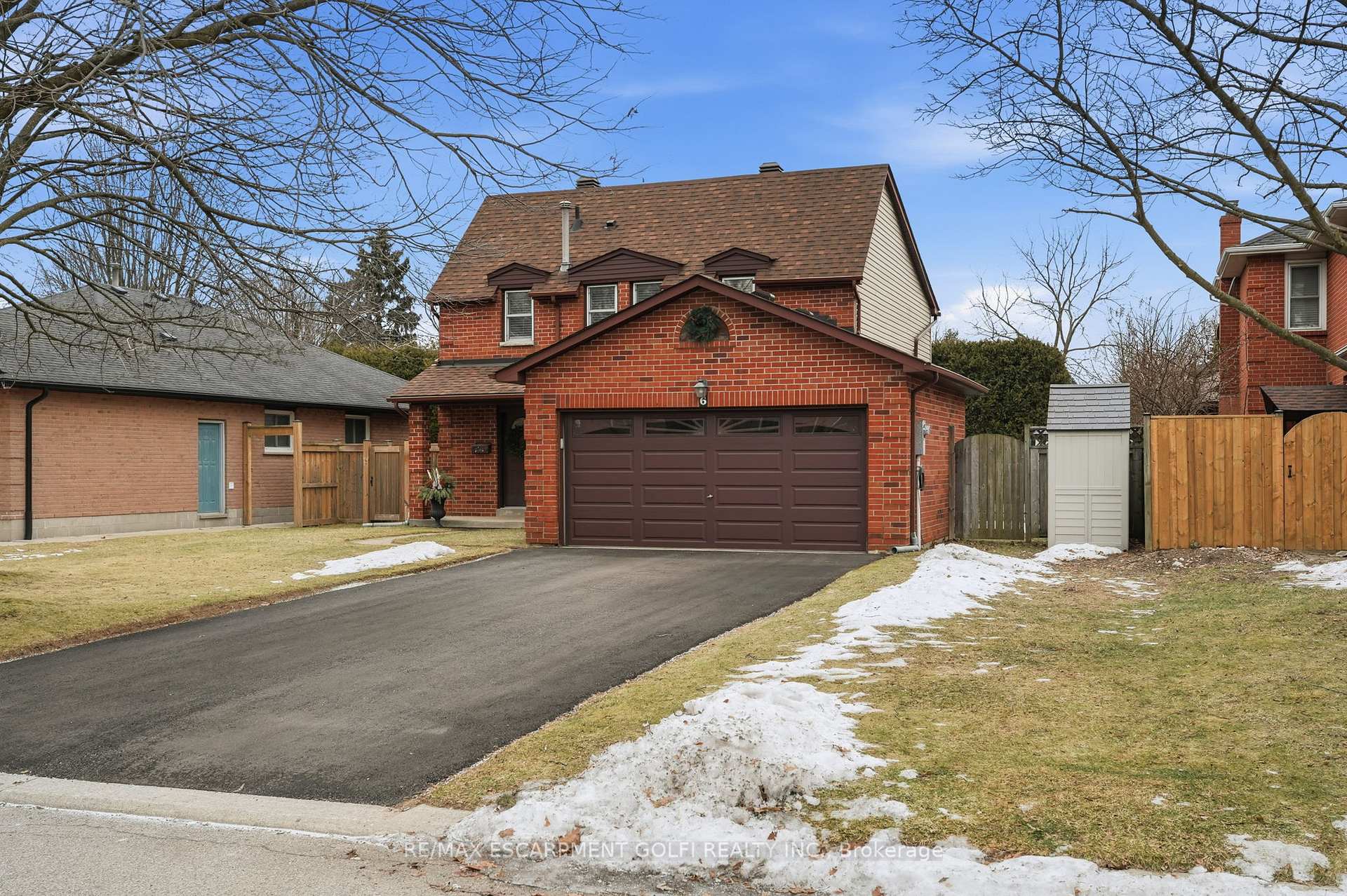 Photo 7 of 6 Lilac Court, Hamilton, Ancaster — HOMEH