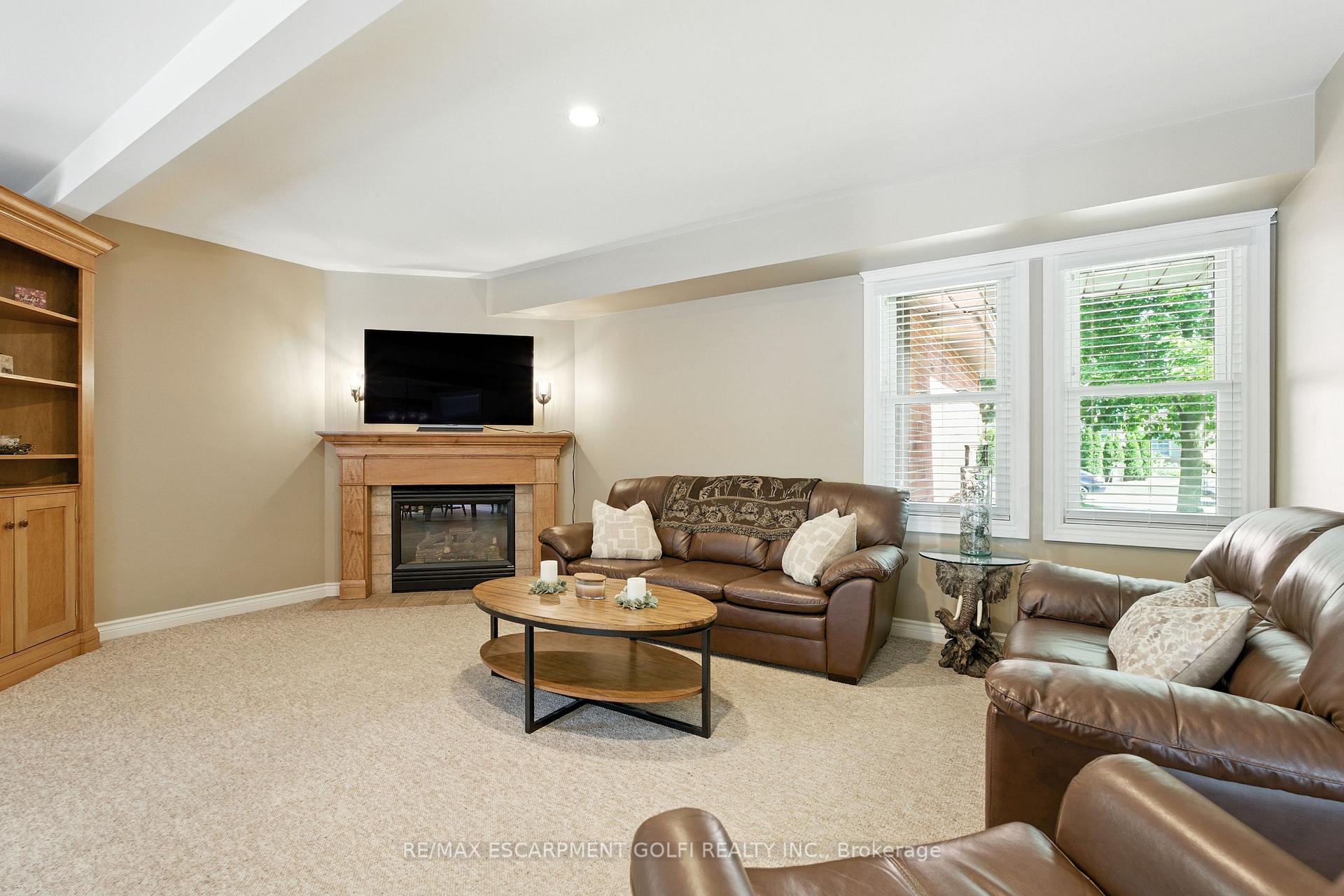 Photo 28 of 6 Lilac Court, Hamilton, Ancaster — HOMEH
